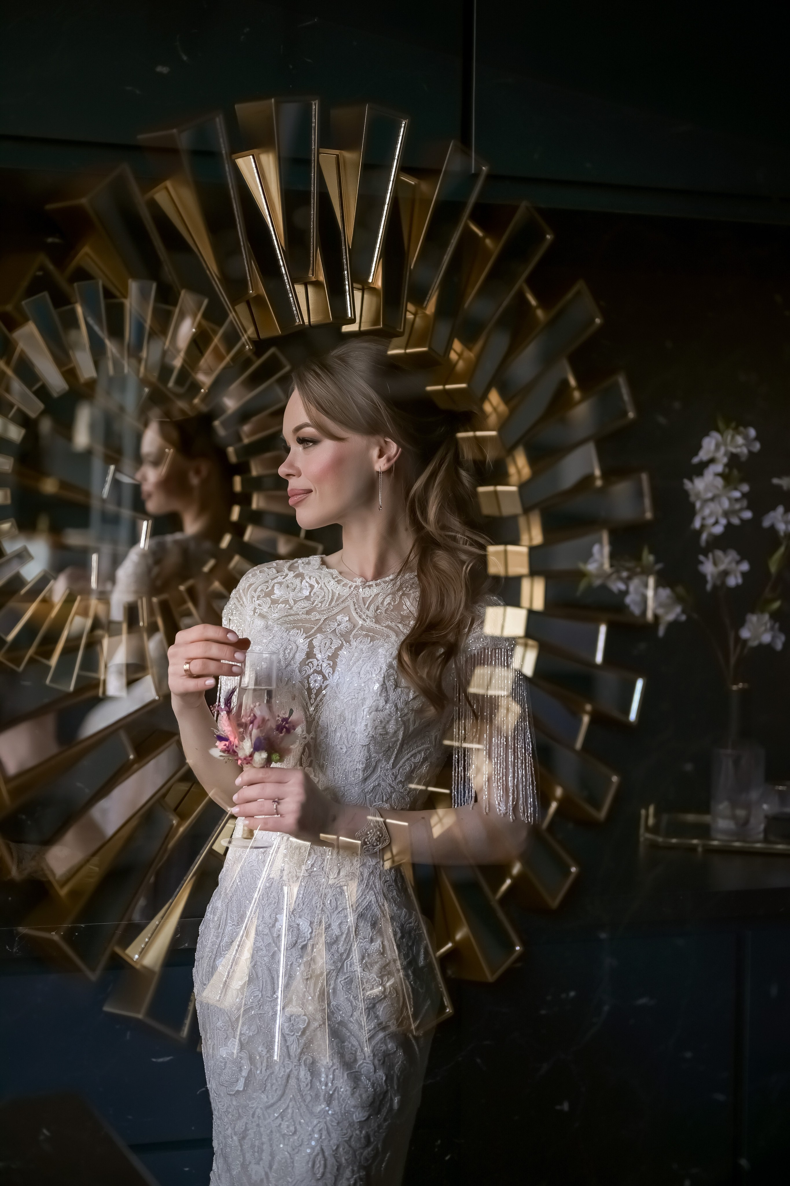 Свадебная фотосессия в залах фотостудии Аврора. Юлия Басня семейный и свадебный фотограф в Донецке