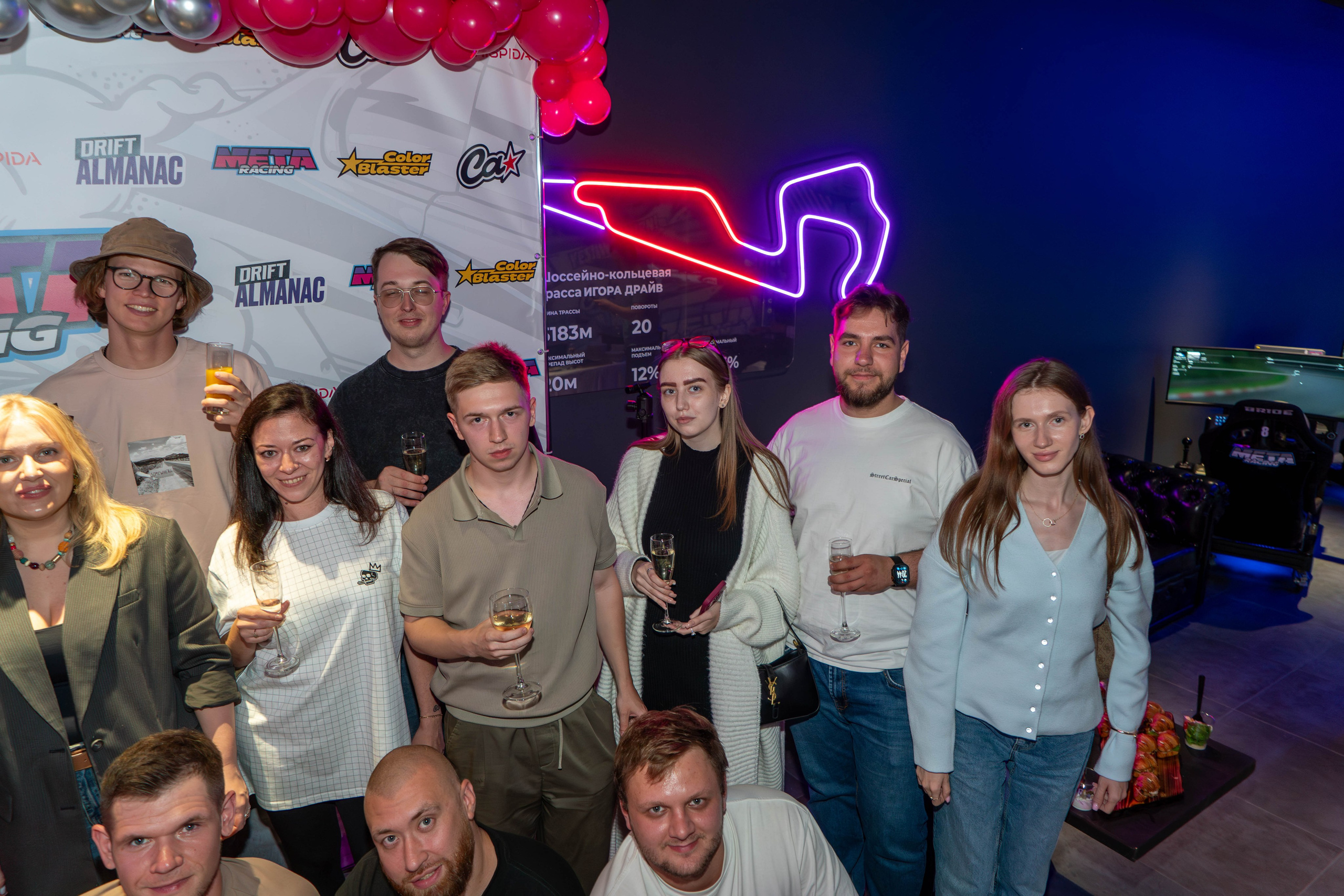 Открытие компьютерного клуба «Meta Racing». FM Media Сrew. Репортажные фото и видео