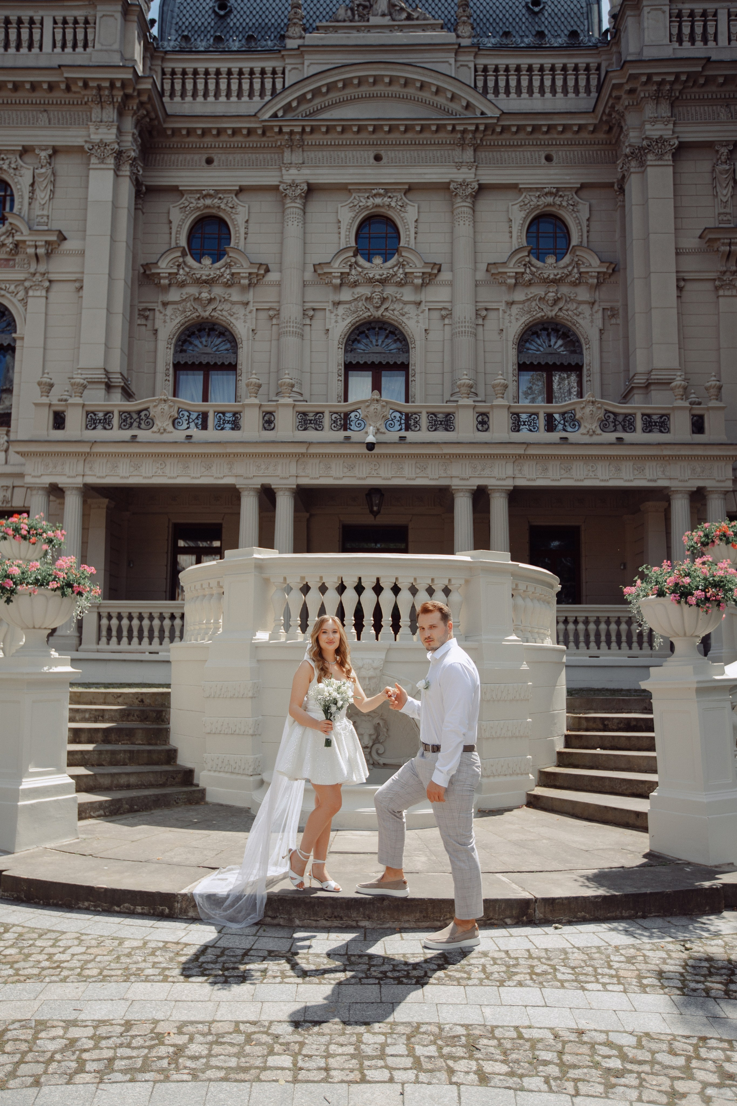 Ślubna sesja zdjęciowa w Pałacu Poznańskiego-Muzeum Miasta Łodzi. Свадебный фотограф Варшава Лодзь Польша Елена Юцова
