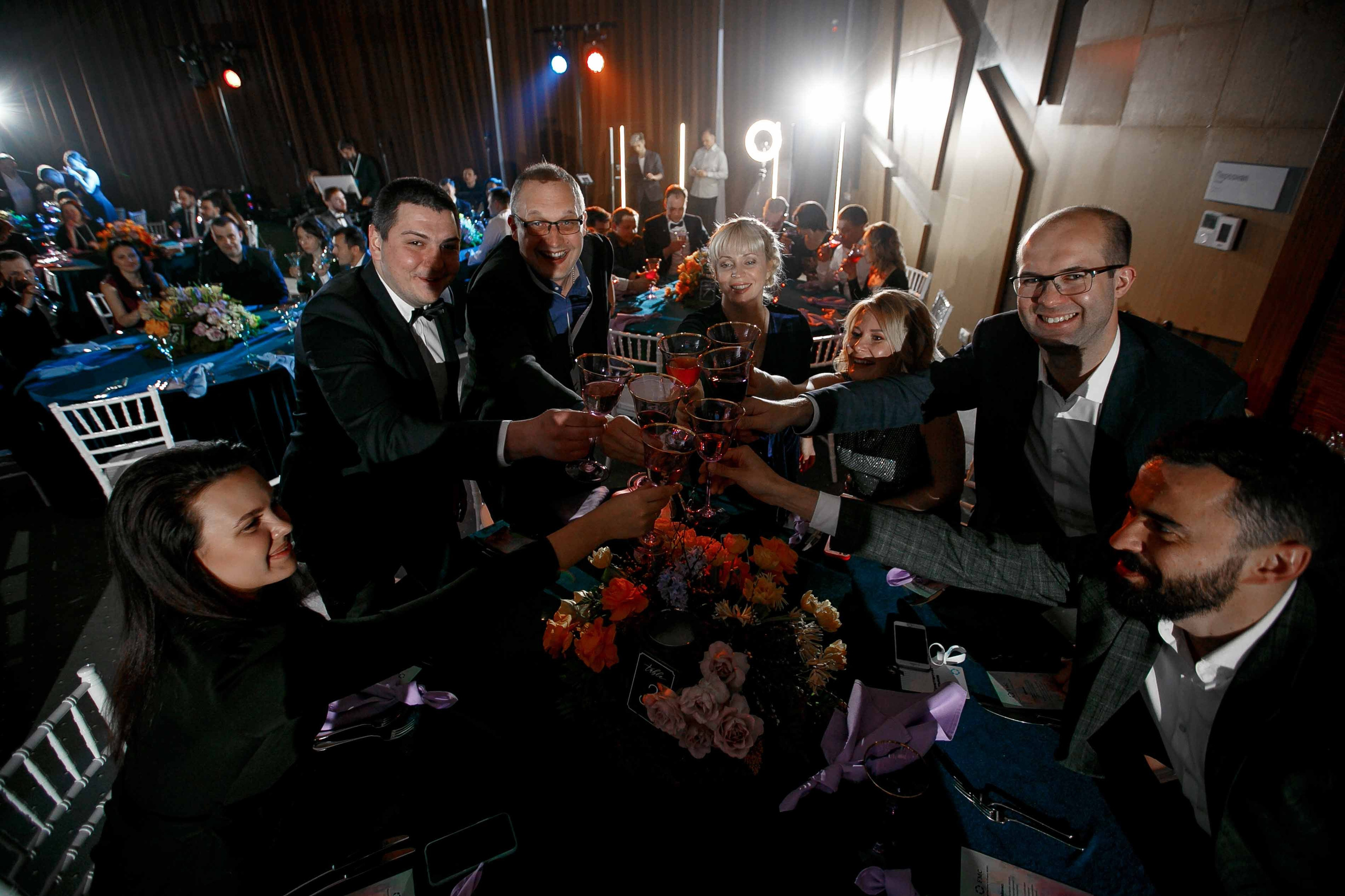 Банкет в «Азимуте». Ваш репортажный фотограф Артемий Антонов