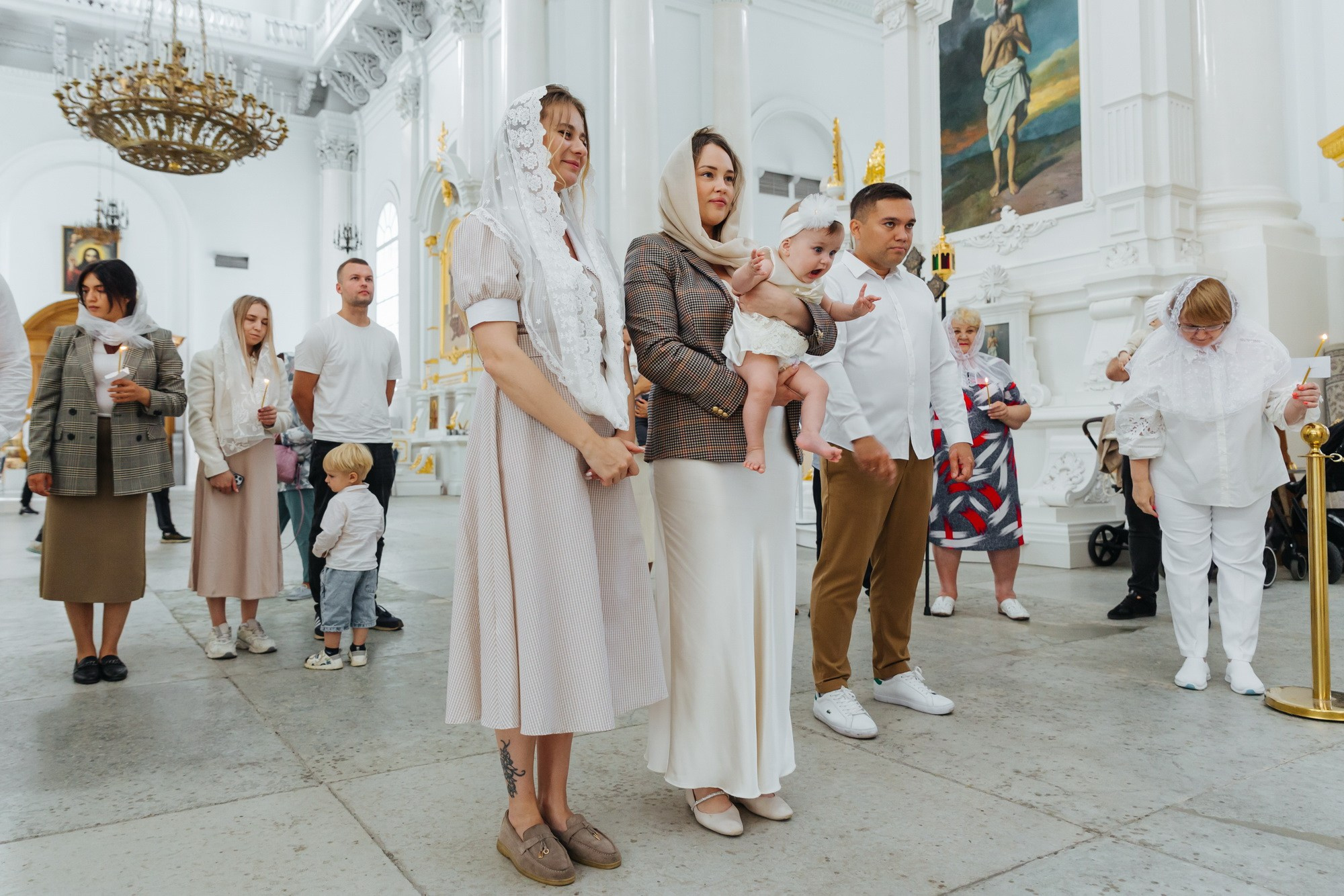 Смольный собор крещение сколько стоит, где провести крещение спб, душевный батюшка смольный собор, цена крестин, где покреститься взрослому