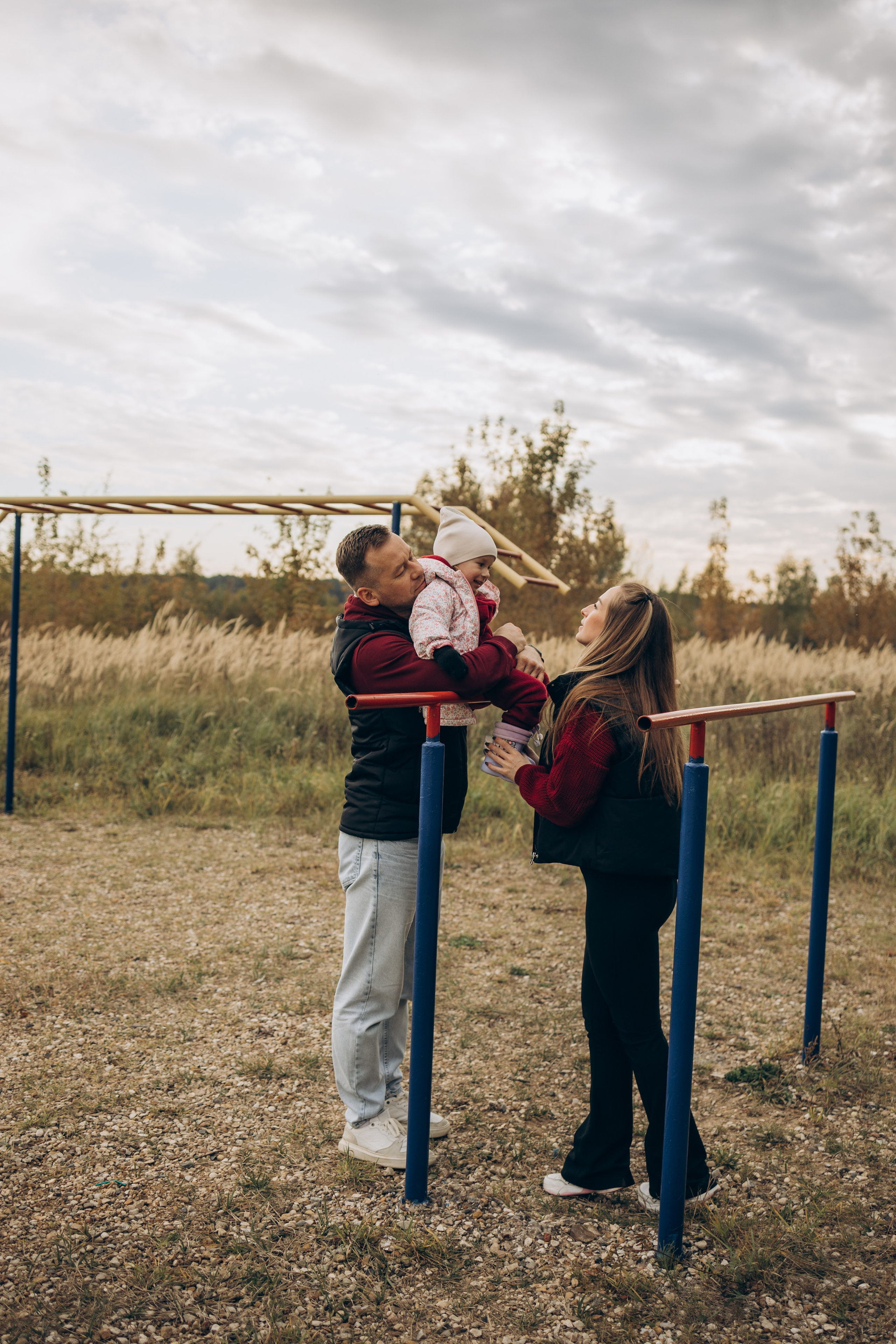 Летучий змей-семейная (4.10.2025 г.) г. Жуков (Калужская обл.). Надежда Стар семейный и церковный фотограф в Жукове и Калужской области