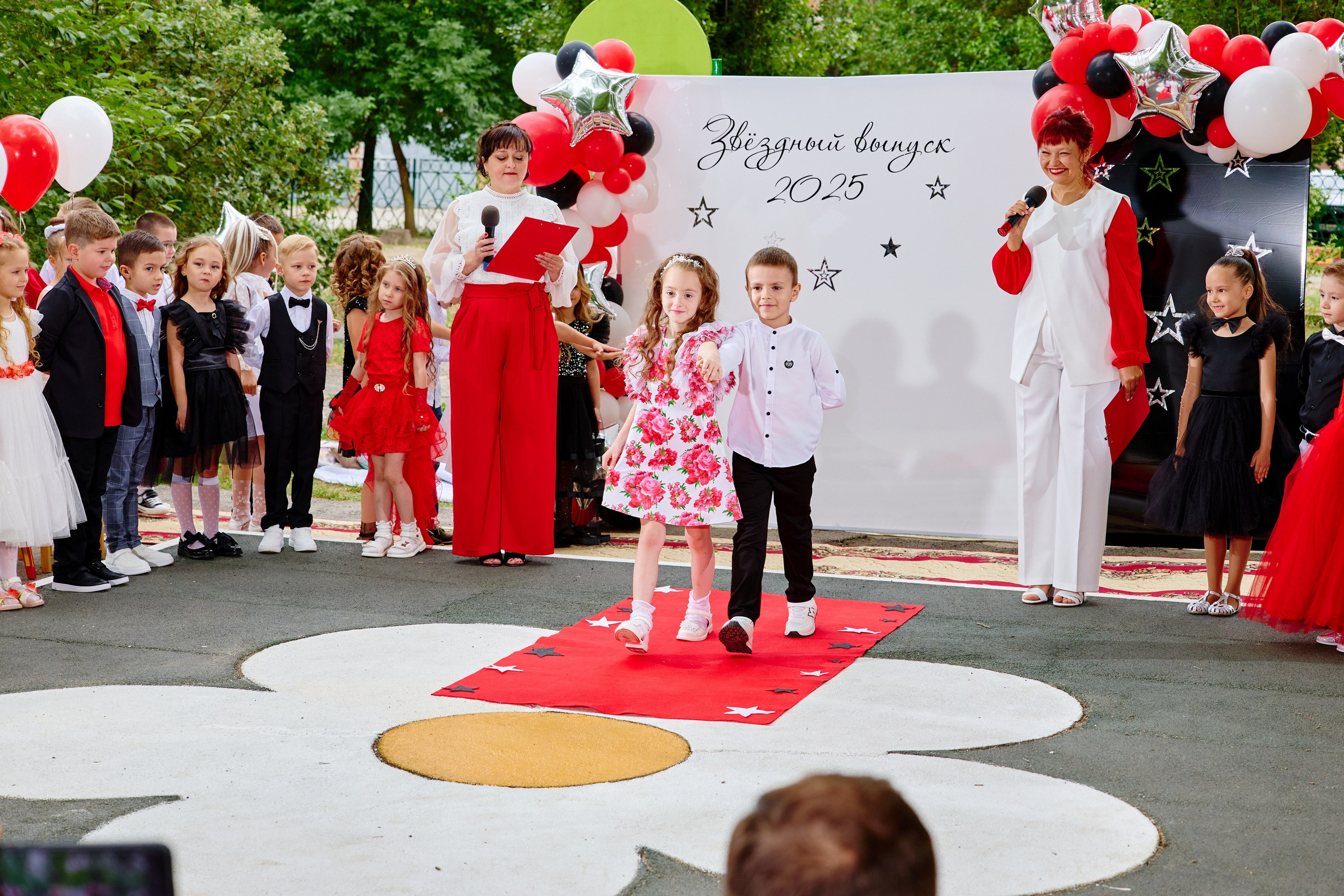 Выпускной 45 сад. Фотограф Выпускные альбомы Таганрог Сергей Коробченко