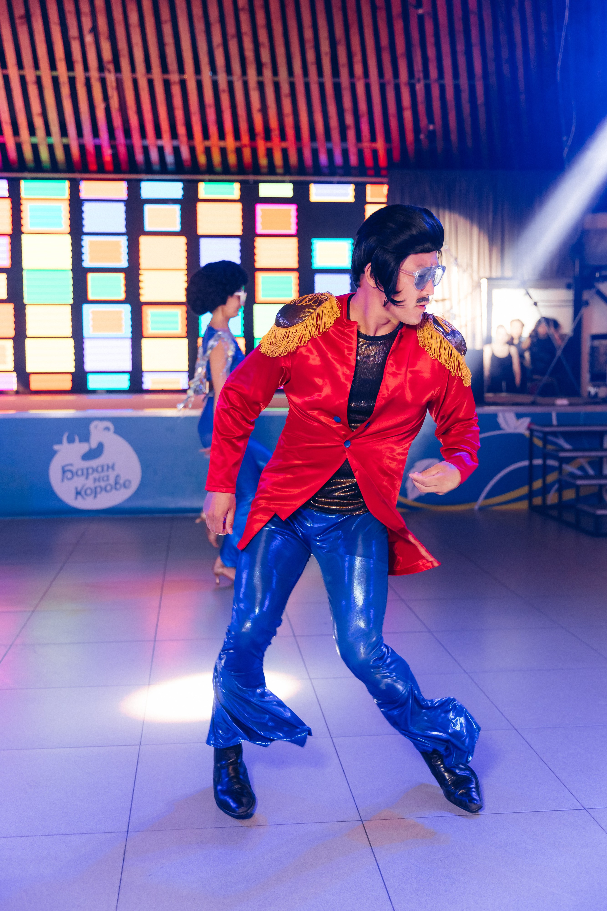 Выпускной вечер. 49 школа. Баран на корове. Свадебный и семейный фотограф в Улан-Удэ