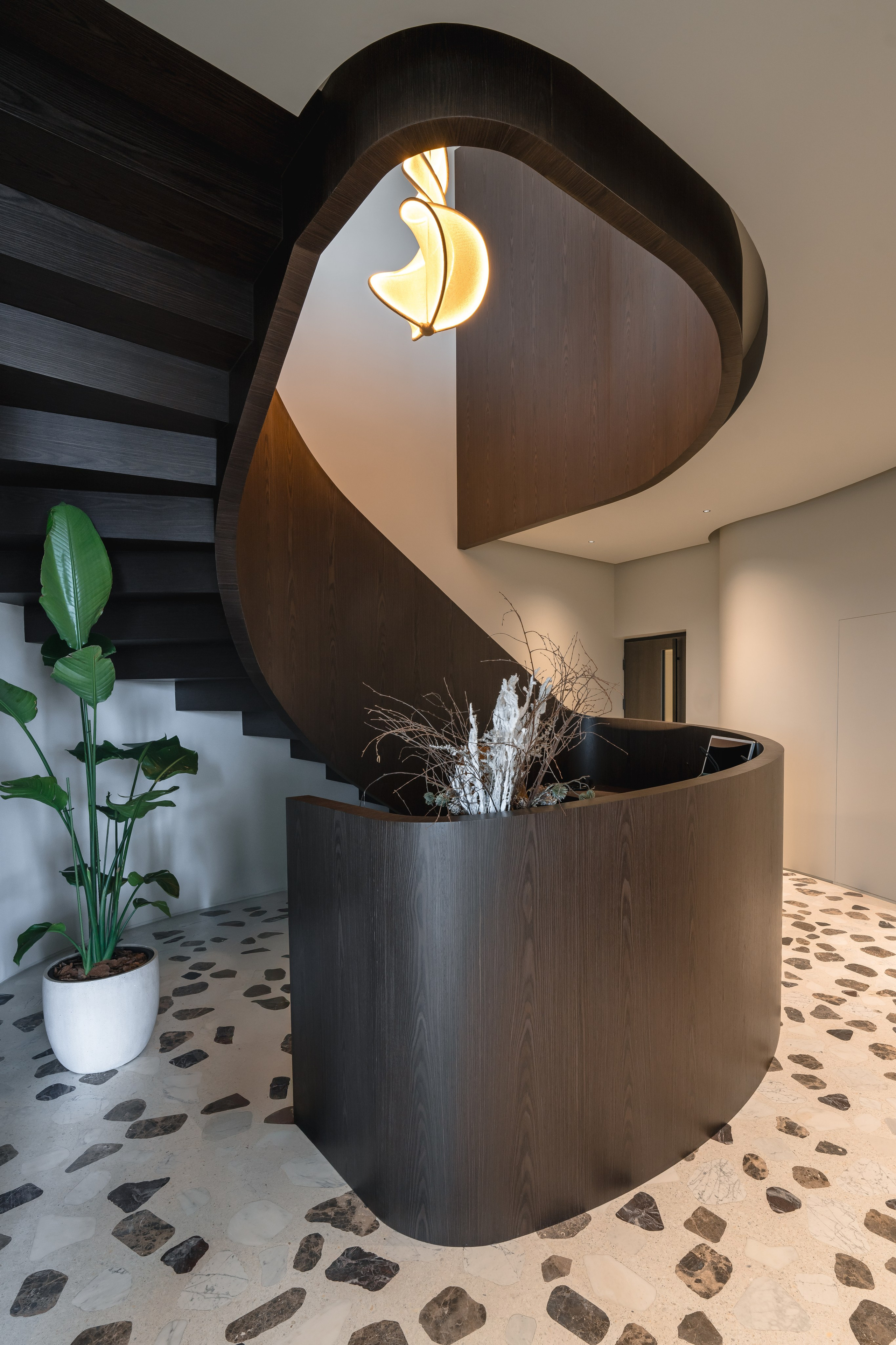 Springs, UNIQ. @tomrus: Рустам Шагиморданов — фотограф