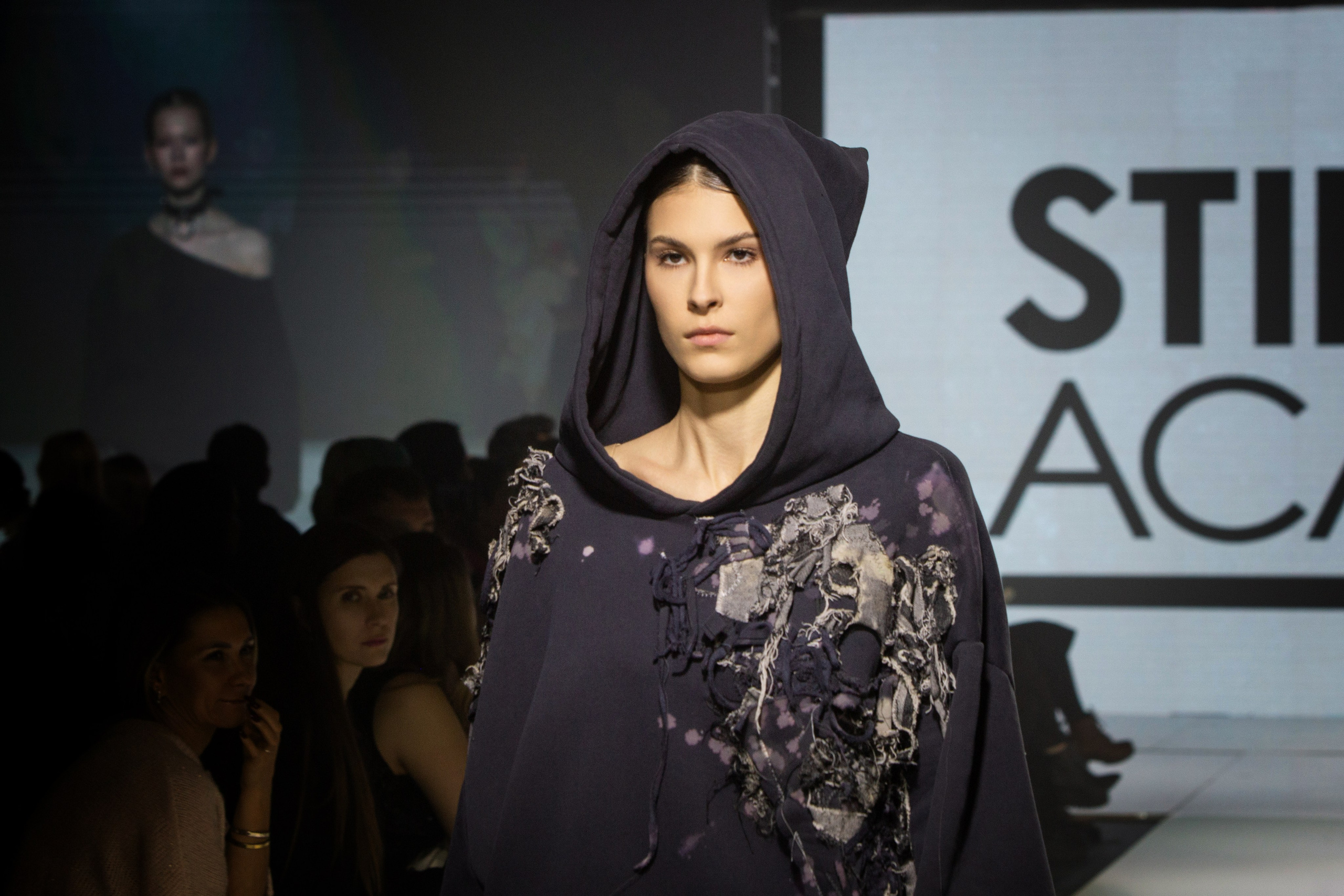 Неделя моды Екб. Фотограф для маркетплейсов Михаил Бове