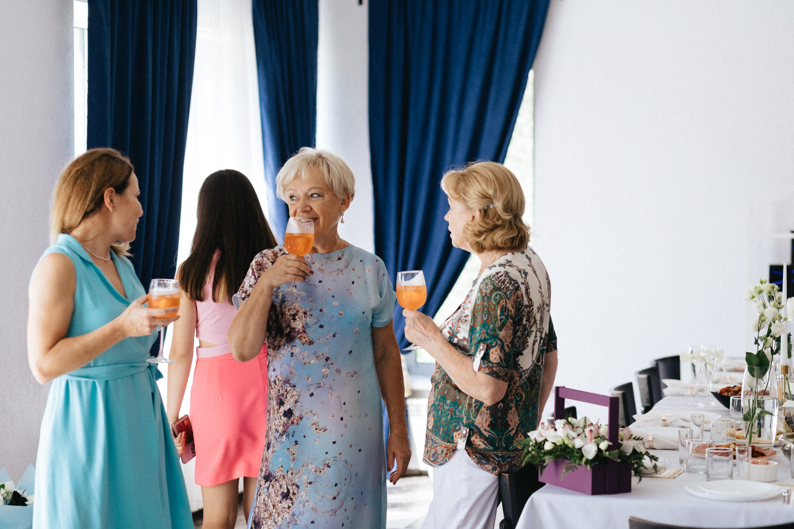 Лиза и Сережа. Роспись и тусовка в коттедже. Свадебный и портретный фотограф в Москве Анастасия Масюк