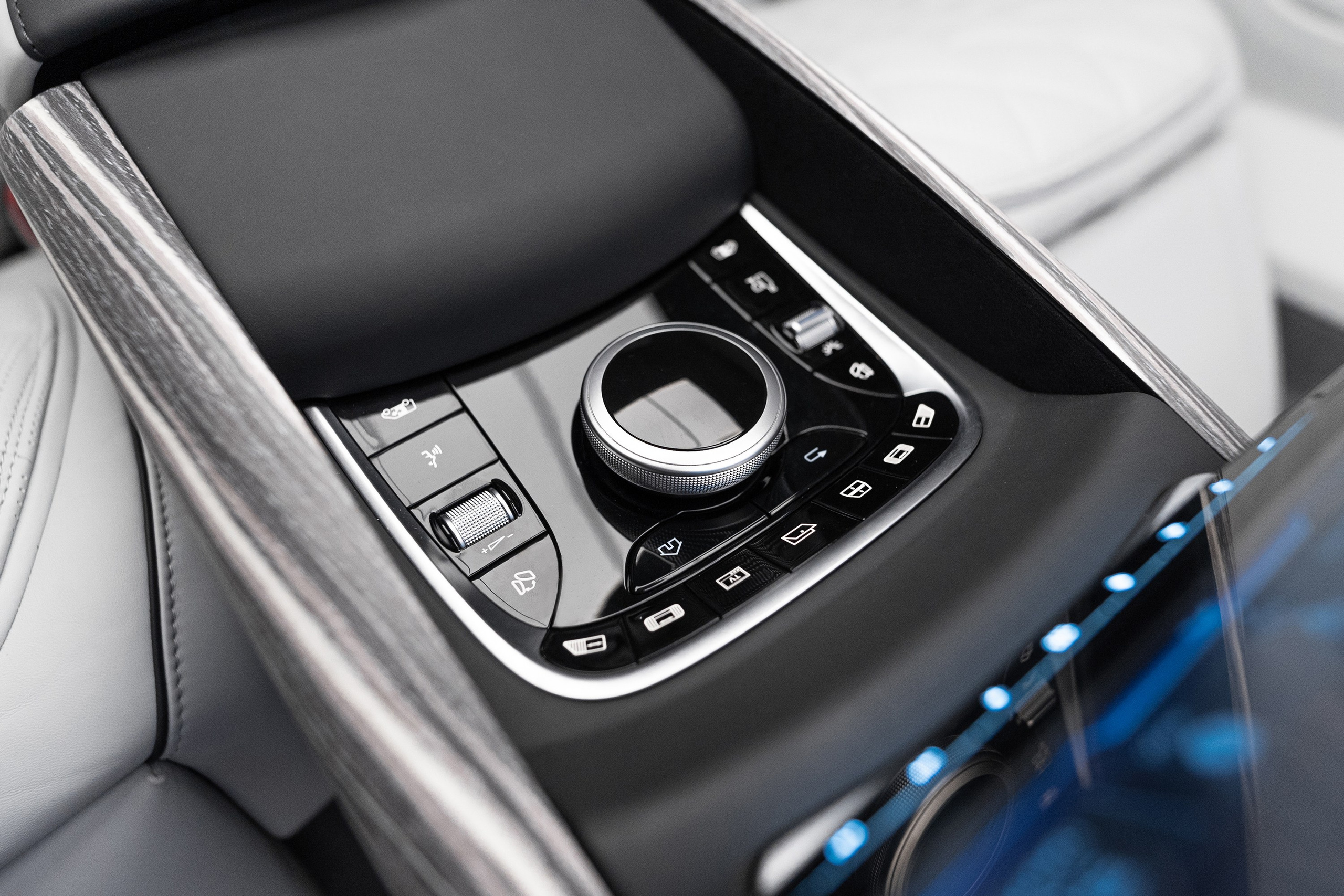 EQV Grey Storm. Автомобильный фотограф в Москве | Базилев Александр