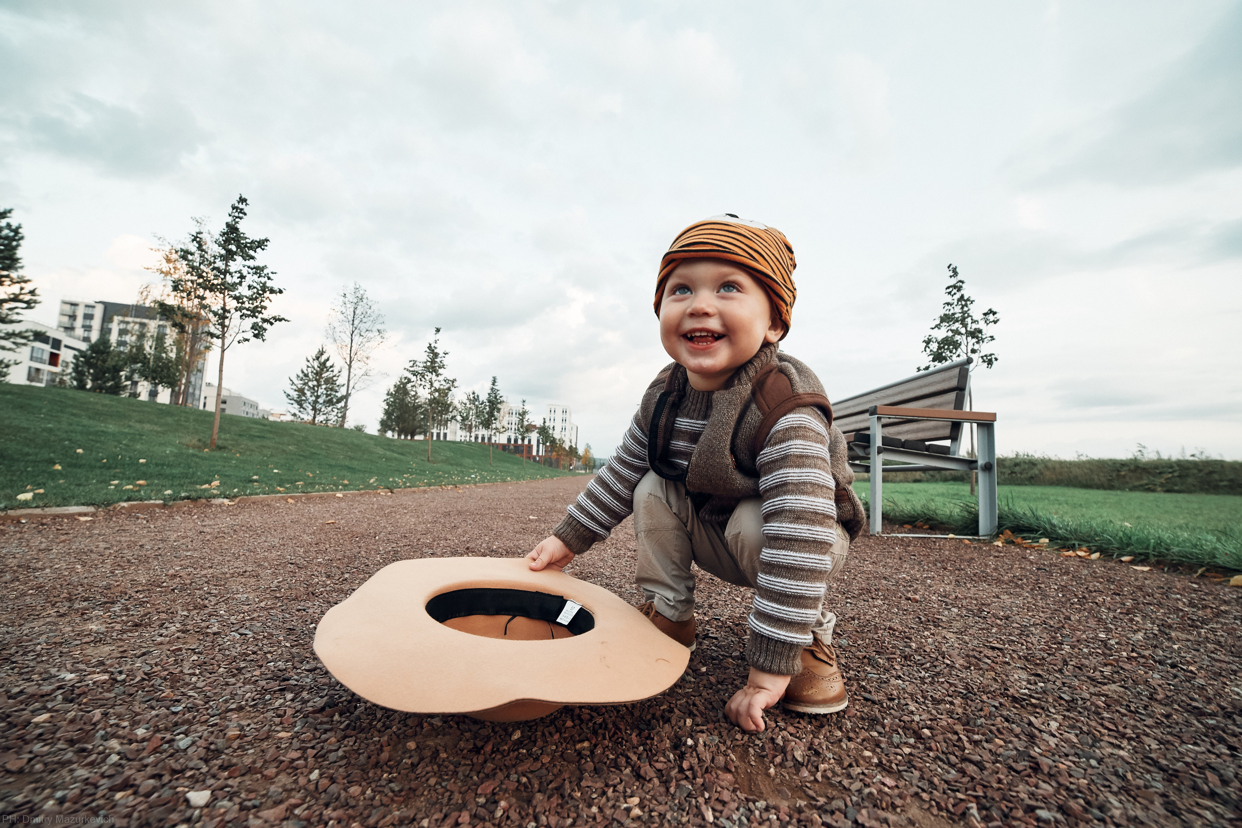 Активная семейная фотосессия на улице. Дмитрий Мазуркевич: Профессиональный Репортажный Фотограф