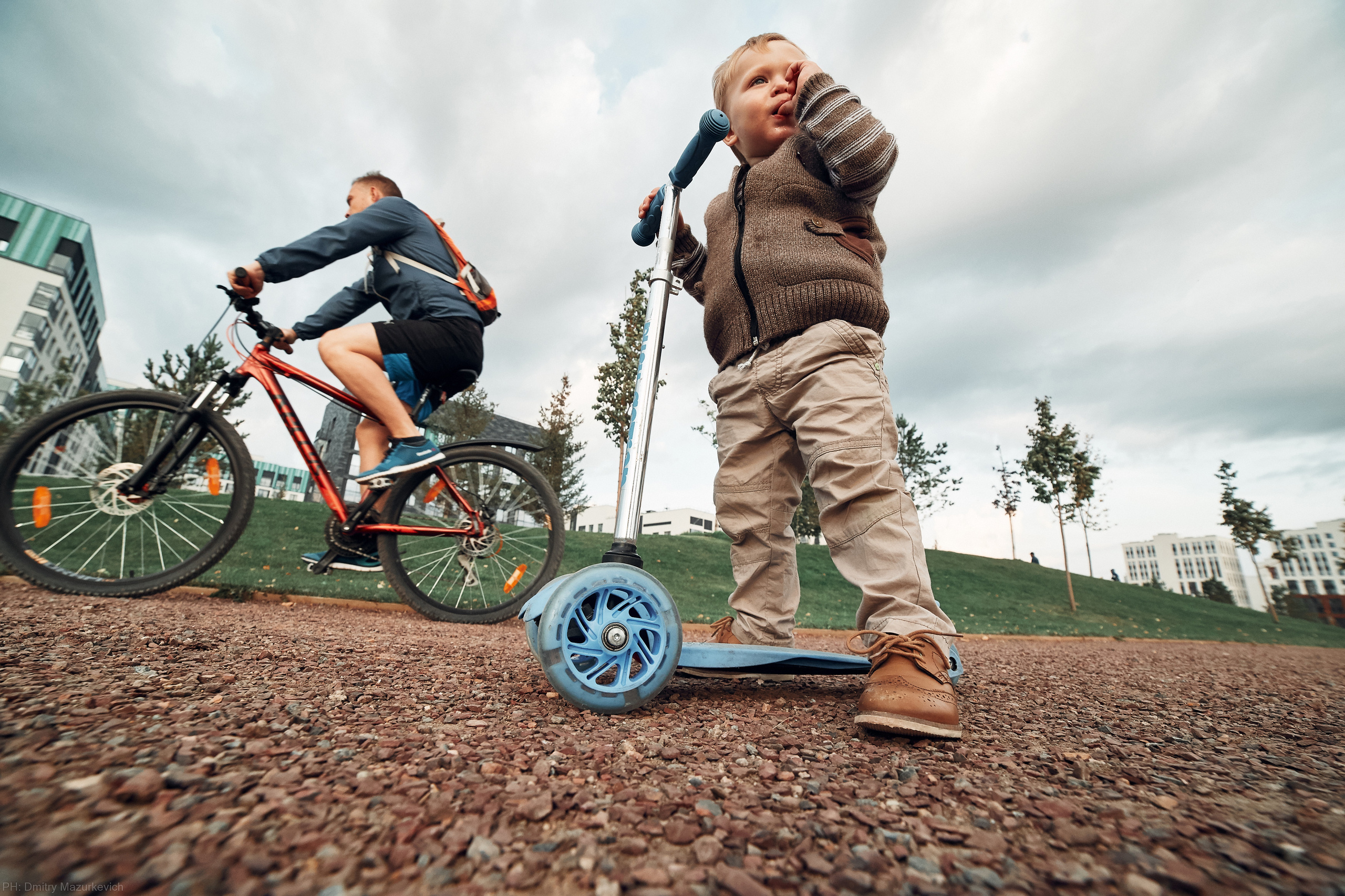 Активная семейная фотосессия на улице. Дмитрий Мазуркевич: Профессиональный Репортажный Фотограф
