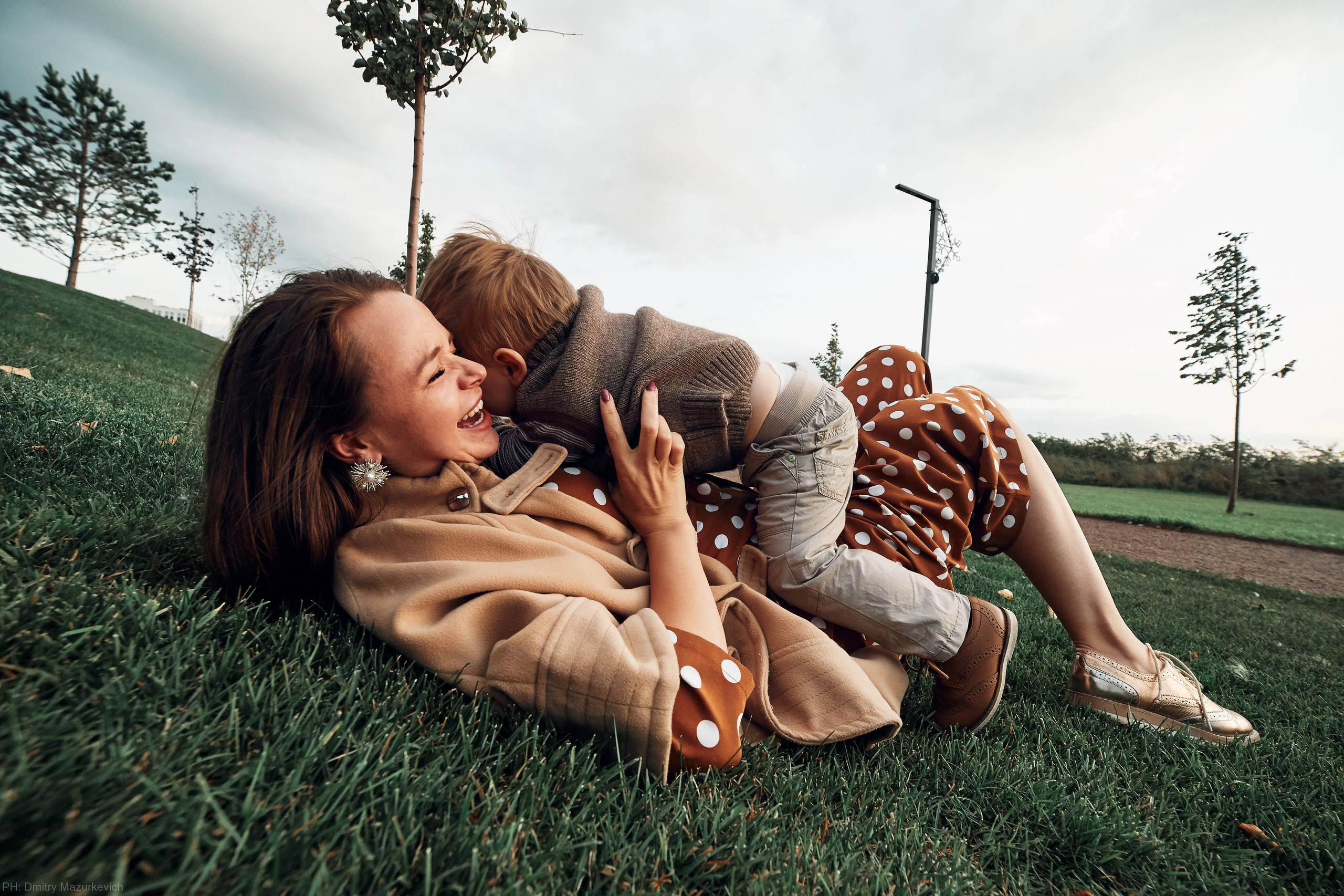 Активная семейная фотосессия на улице. Дмитрий Мазуркевич: Профессиональный Репортажный Фотограф