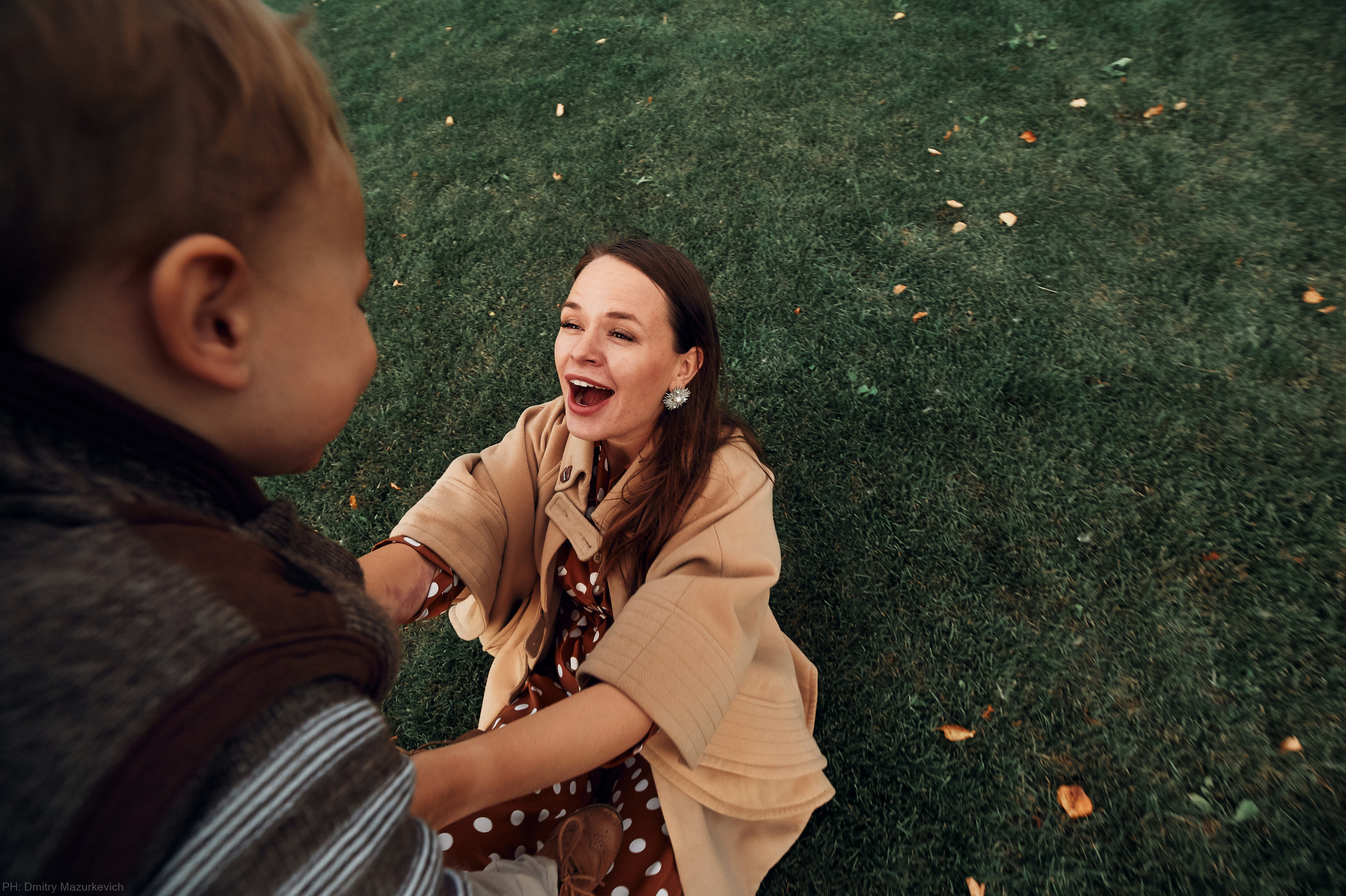 Активная семейная фотосессия на улице. Дмитрий Мазуркевич: Профессиональный Репортажный Фотограф