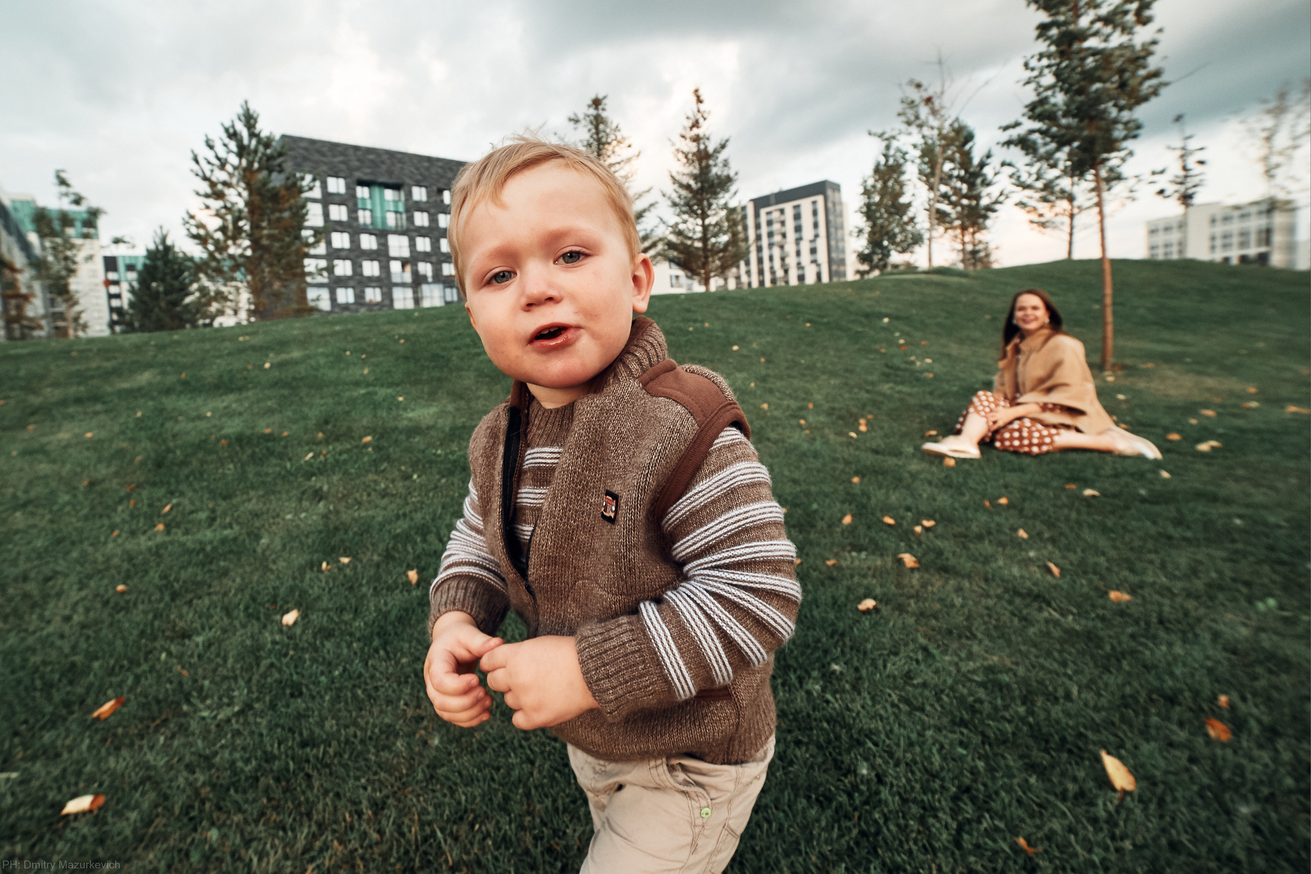 Активная семейная фотосессия на улице. Дмитрий Мазуркевич: Профессиональный Репортажный Фотограф