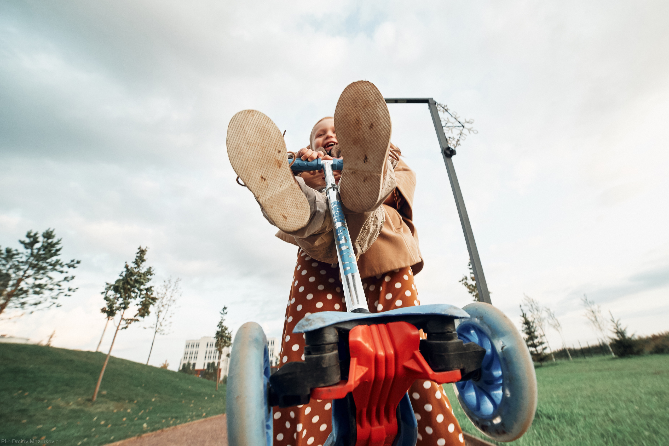 Активная семейная фотосессия на улице. Дмитрий Мазуркевич: Профессиональный Репортажный Фотограф