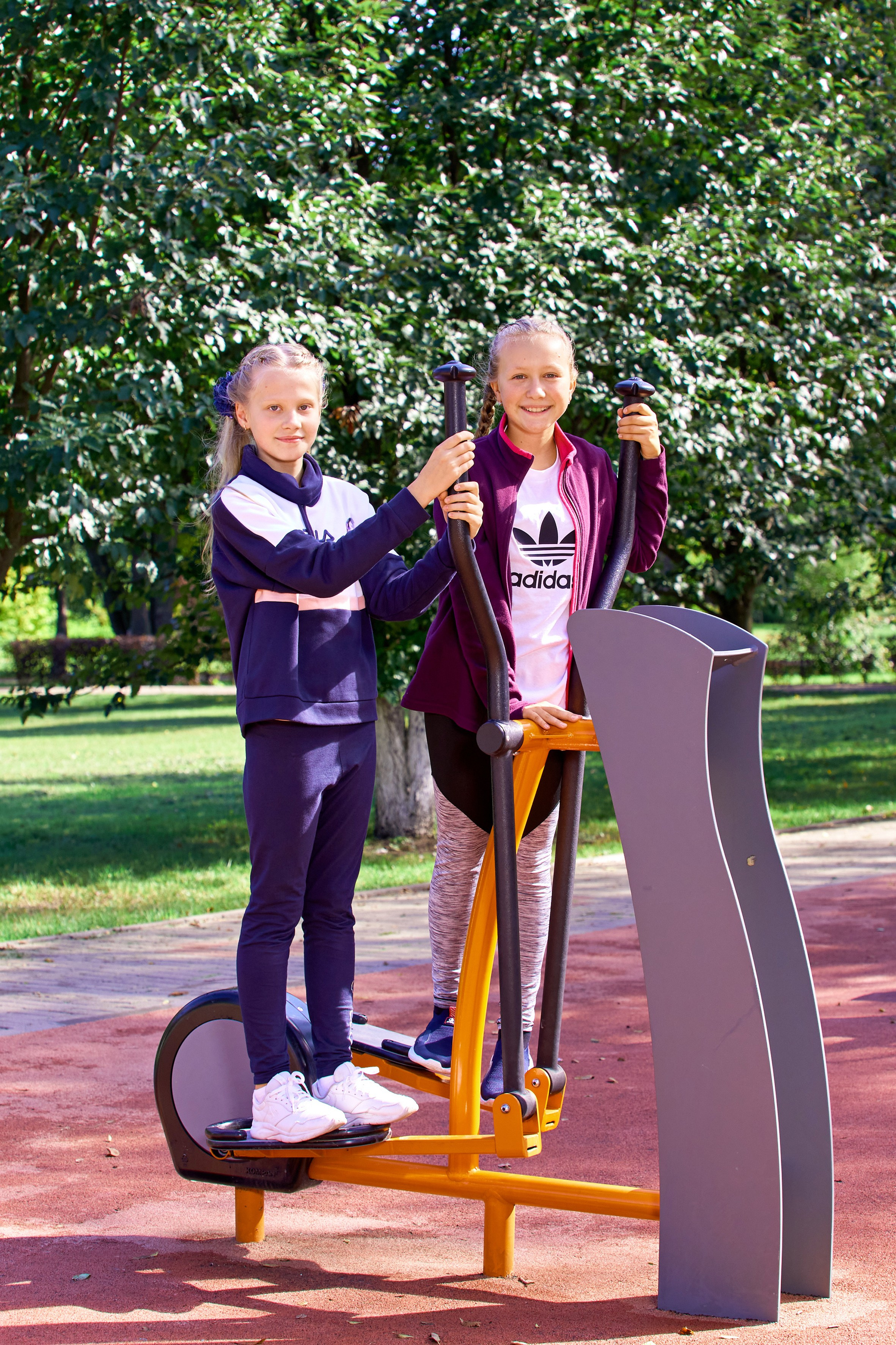 Съёмка в парке осенью. 4 класс. Childrenfoto.ru