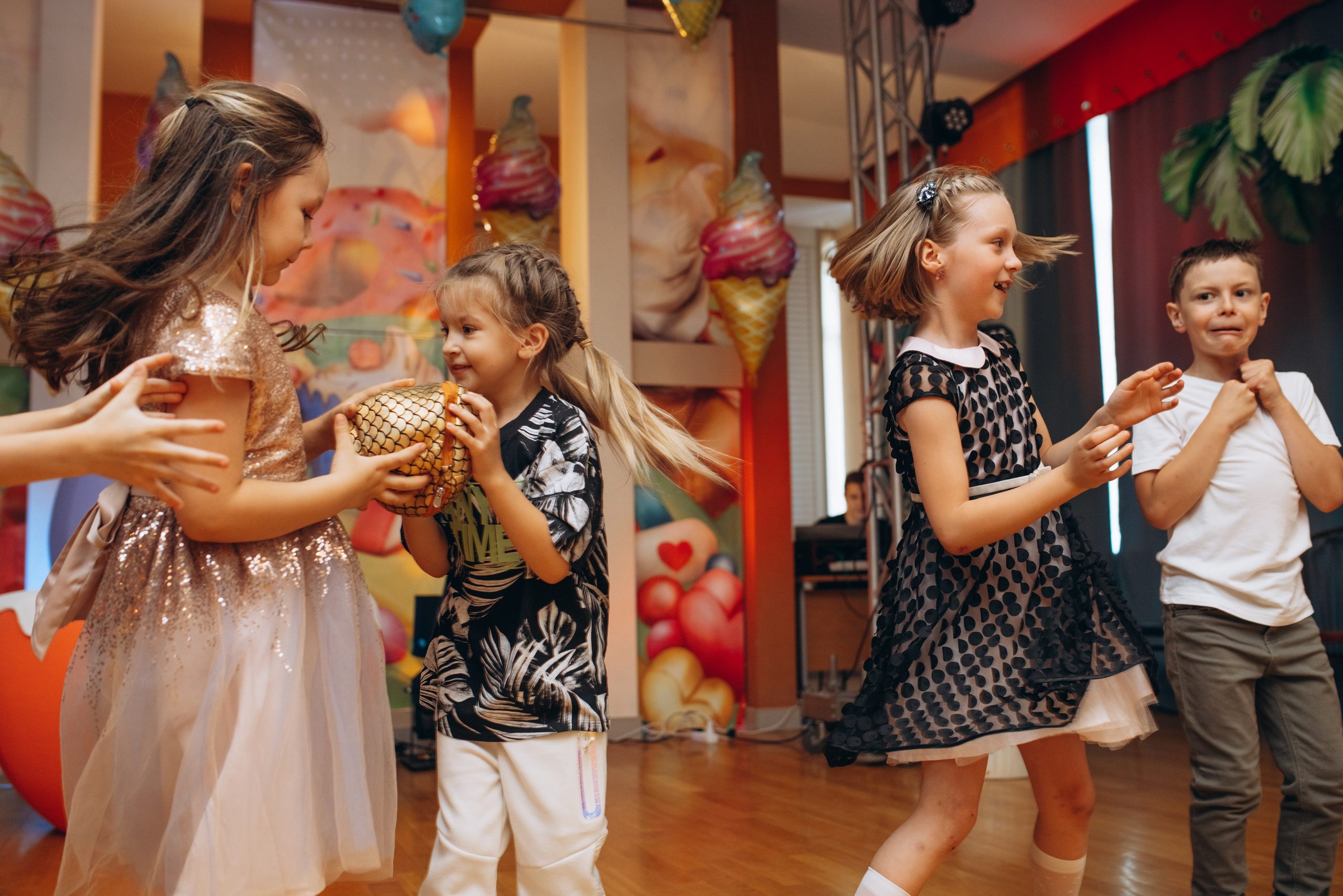 Выпускной в КЦ Рублёво. Фотограф Людмила Оюн