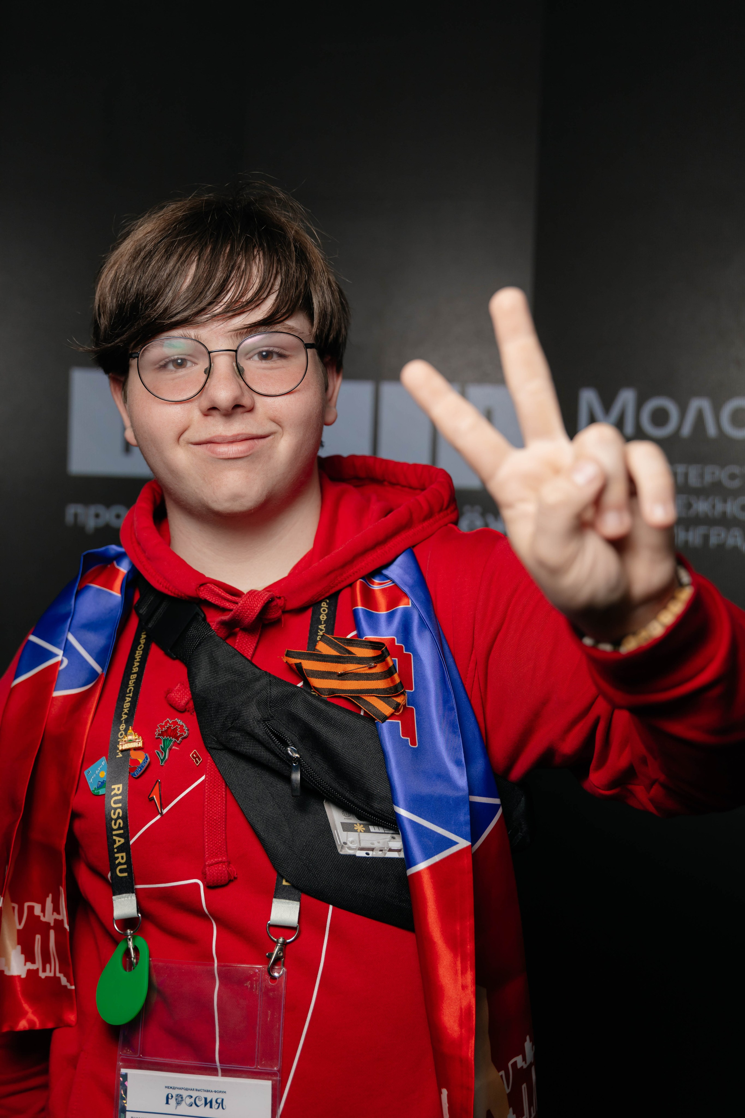 Портреты на выставке Россия проект ШУМ. Репортажный фотограф в Москве Лера Зиновьева