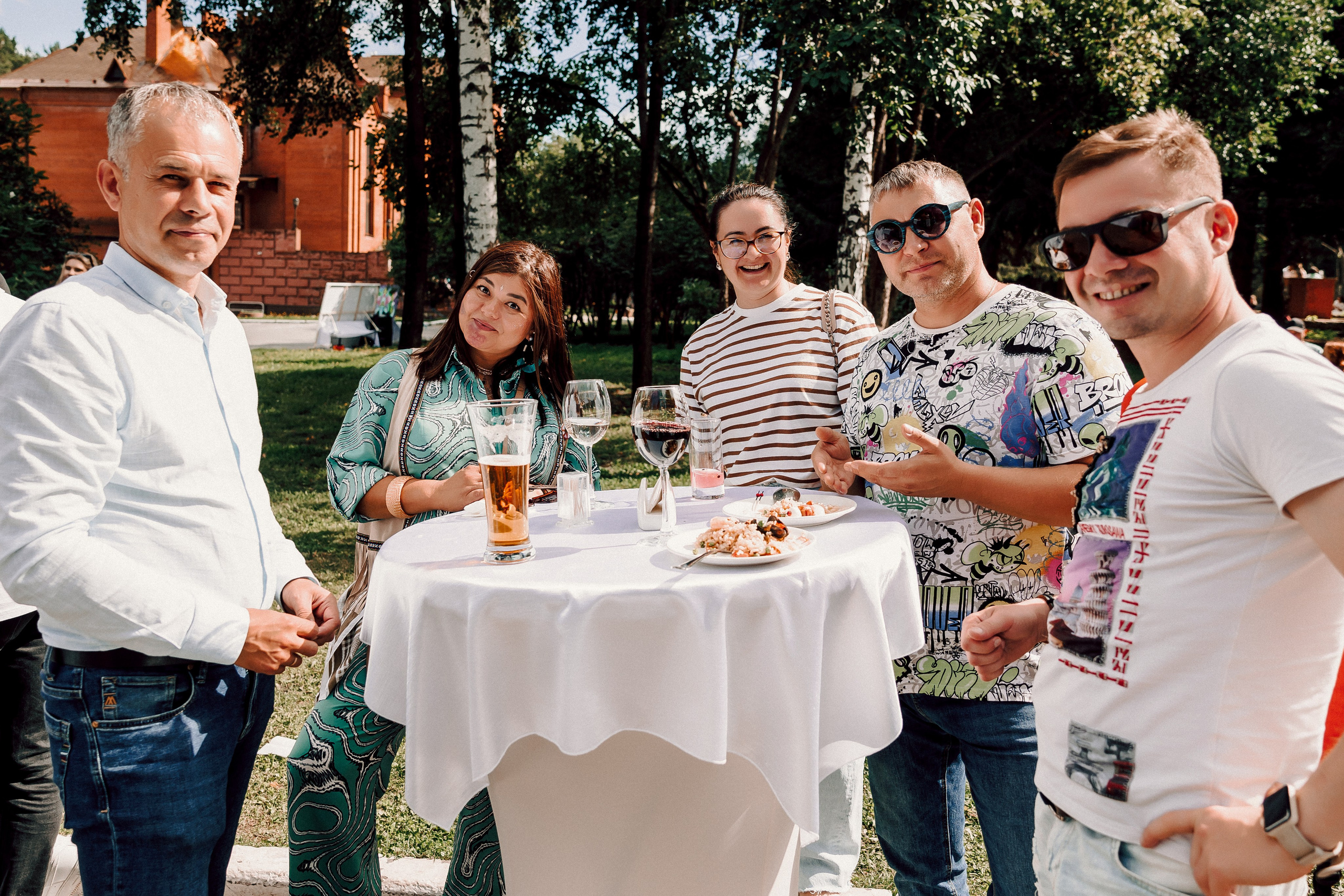 УММ2 — Летний корпоратив. Лёшка Варзегов — фотограф