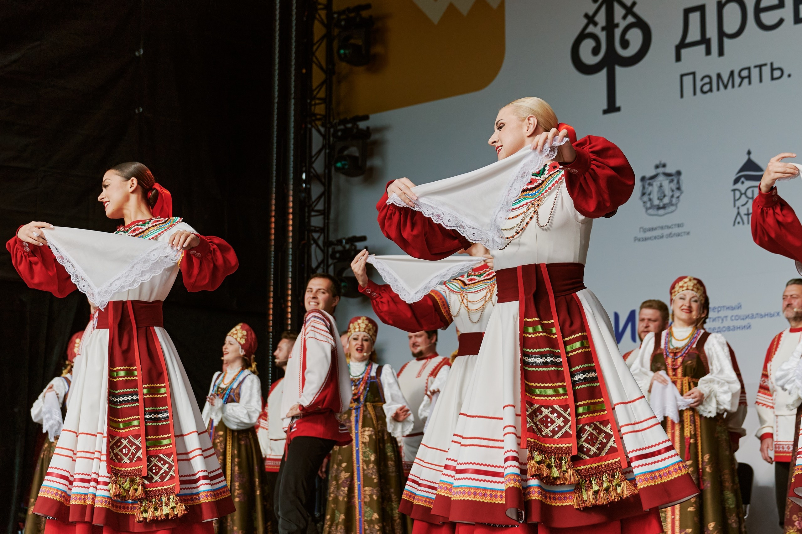 Режиссер форума, режиссура мероприятий Рязань, режиссура мероприятий и праздников под ключ. Режиссер в Рязани Ольга Синичкина