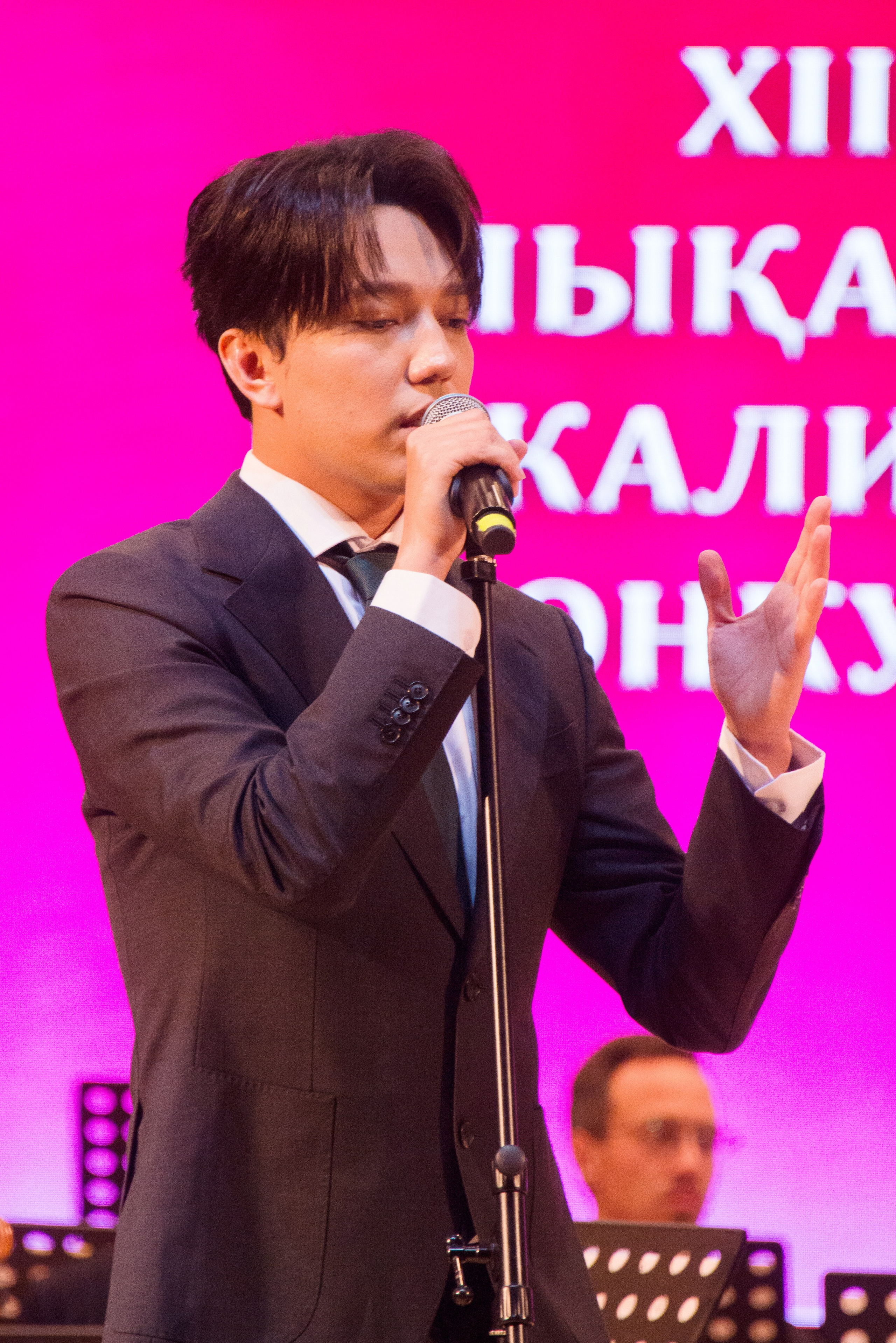 Конкурс вокалистов Бибигуль Тулегеновой (25.09.2025.). Фотосъёмка. Фотограф Сергей Авдеев-семейный и детский фотограф в Алматы