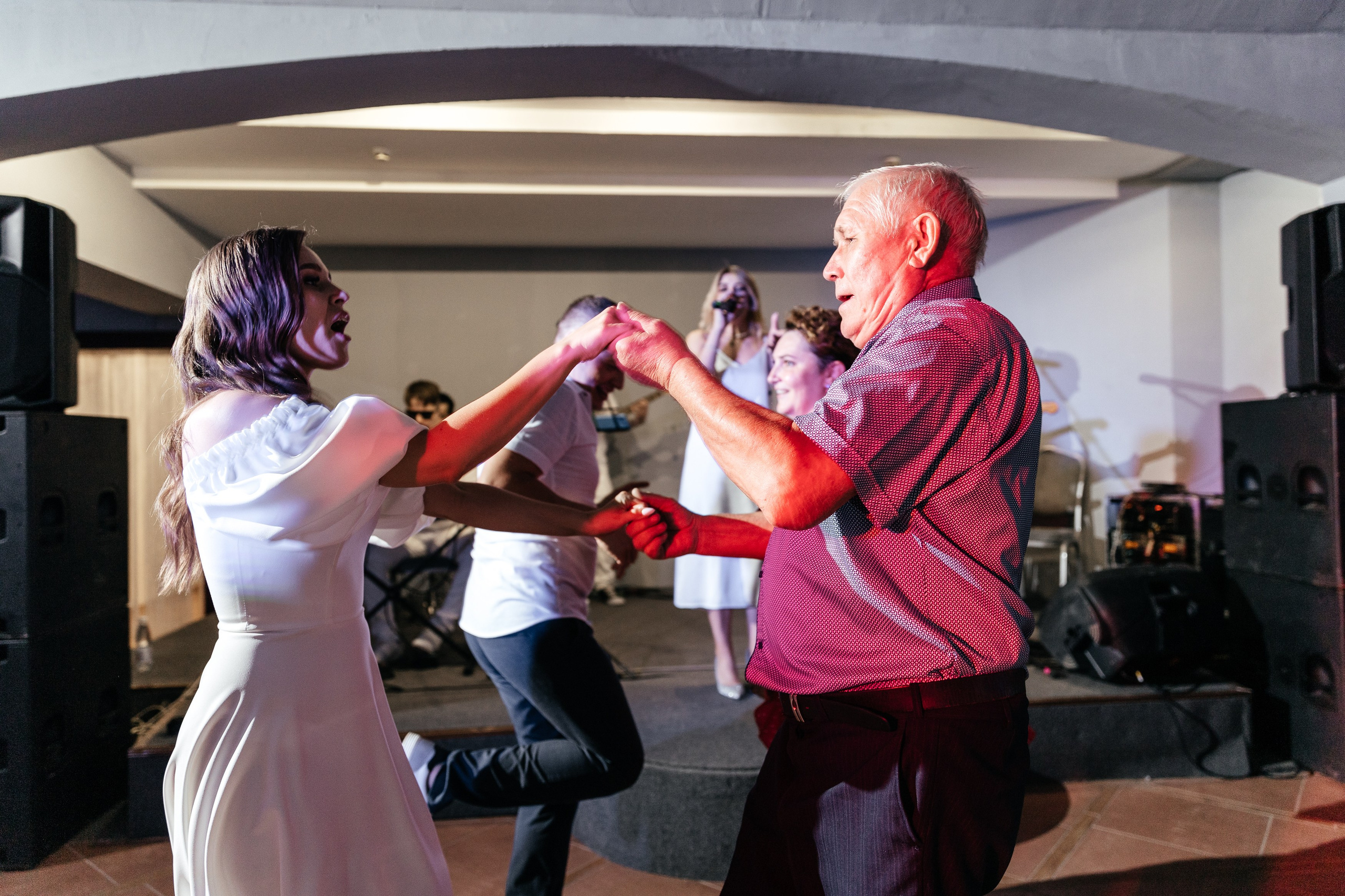 Свадебный фотограф Уфа — Руслан ГабдлисламовЖивые эмоции, красивые кадры, воспоминания на всю жизнь.Работаю по всей Республике Башкортоста. Свадебный фотограф Уфа Руслан Габдлисламов