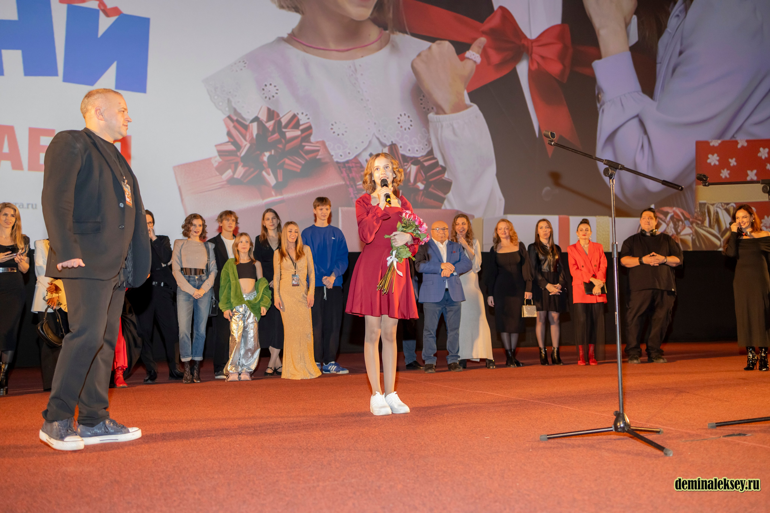 Премьера фильма папу маме заверни в кинотеатре Октябрь. Репортажный, семейный и студийный фотограф в Москве Демин Алексей