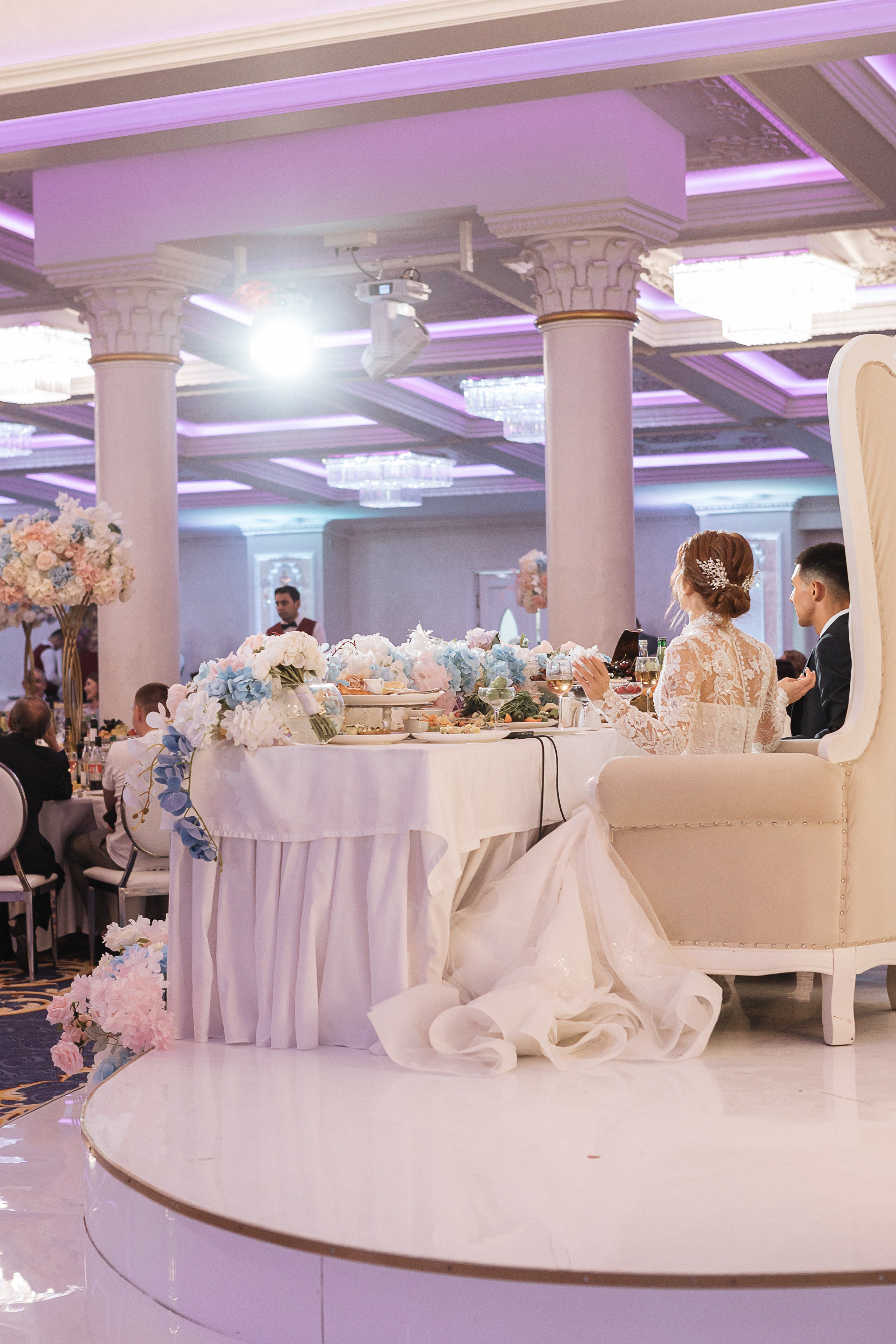 Банкет В «Триумф». Фотограф Нелля Кадикина