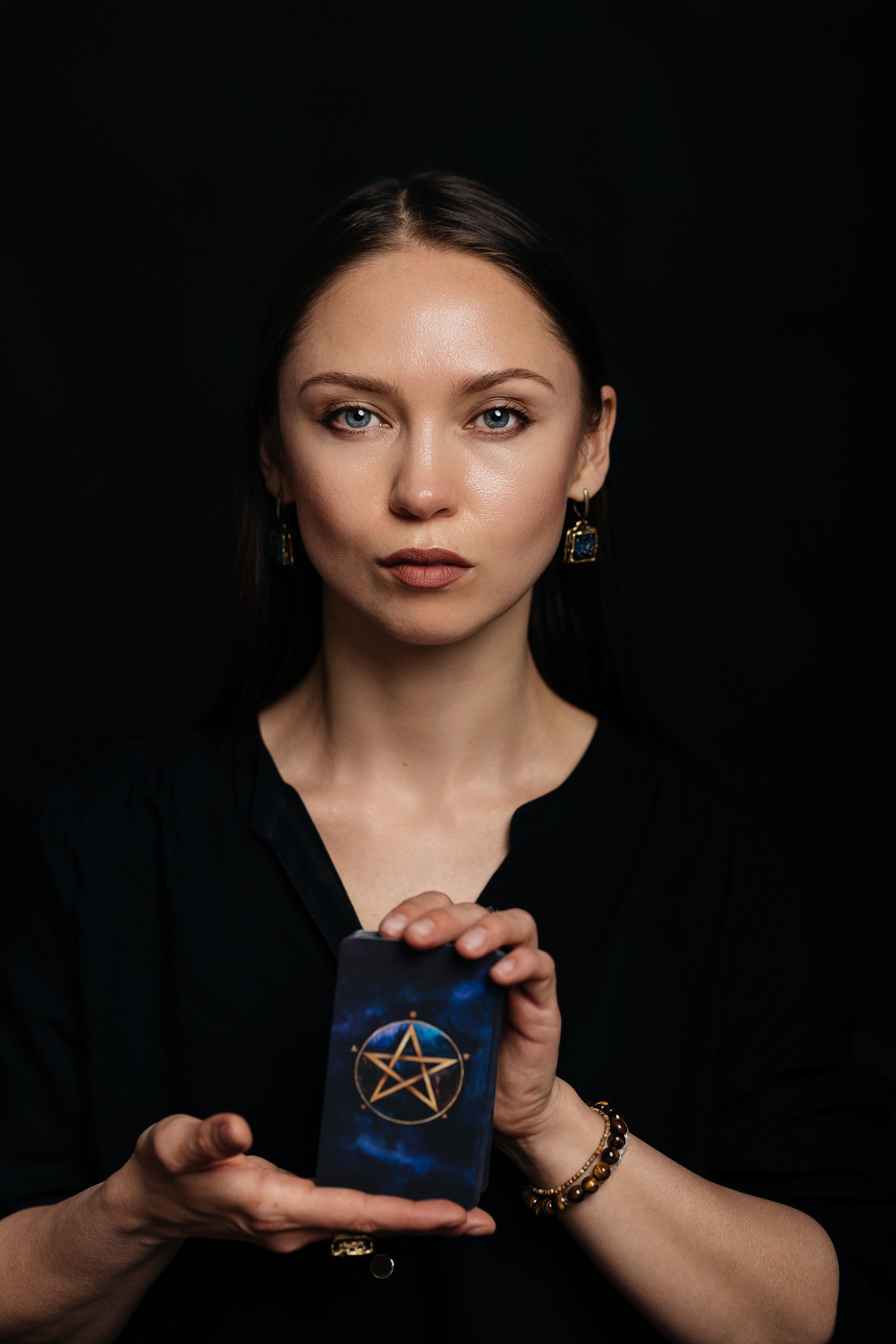 Колода Таро. Художник Мария Бикбулатова магия эзотерика карты таро «тайны мастера»