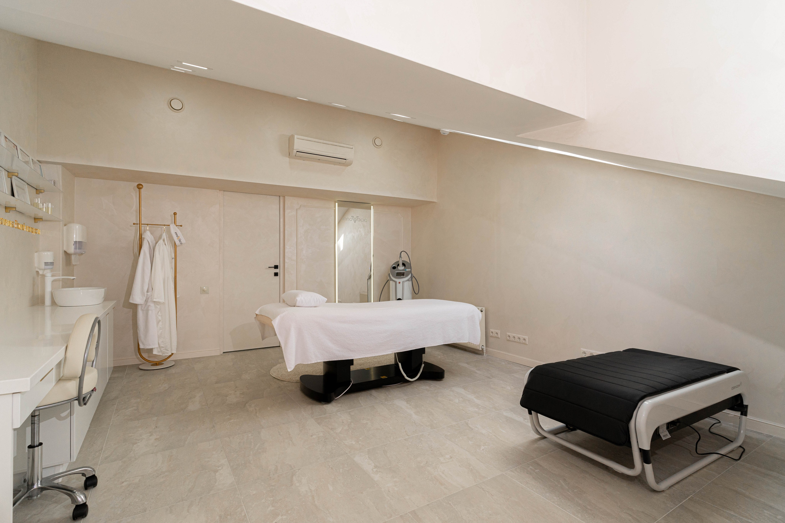 Медицинские учреждения