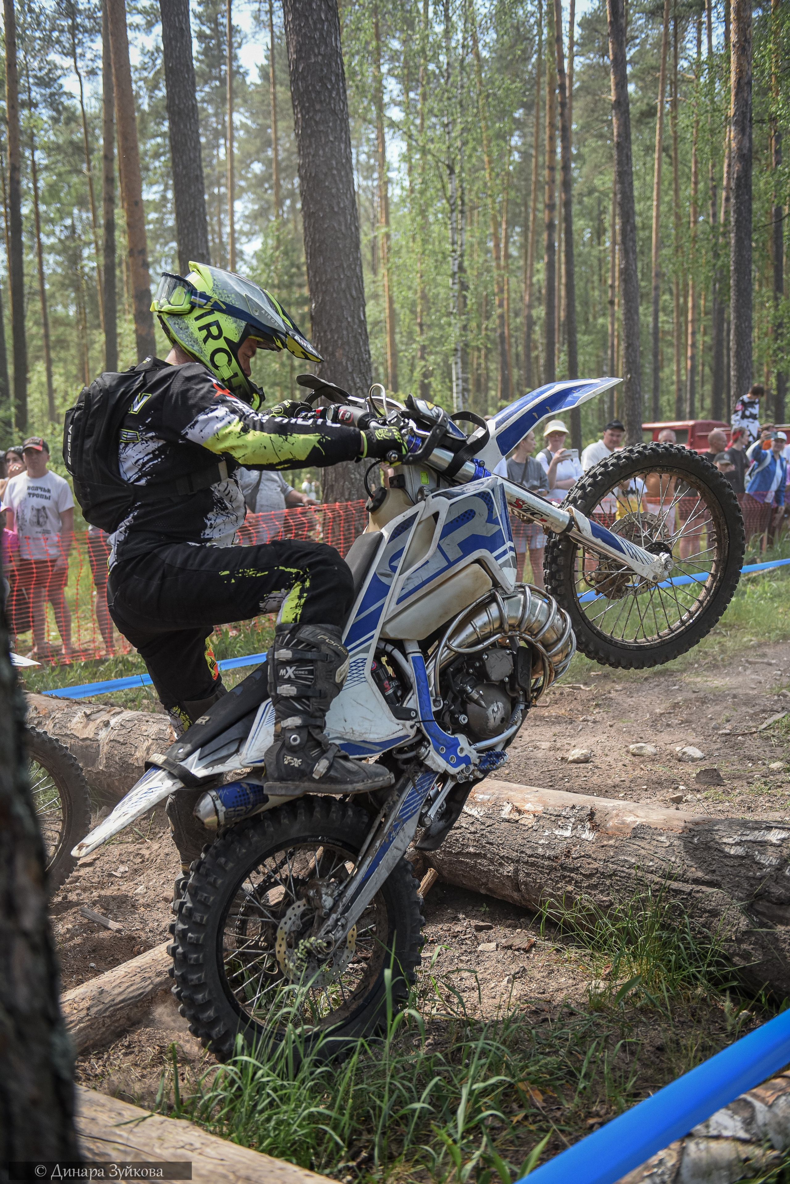 В поиске зацепа. Мотофотограф в Нижнем Новгороде Динара Зуйкова