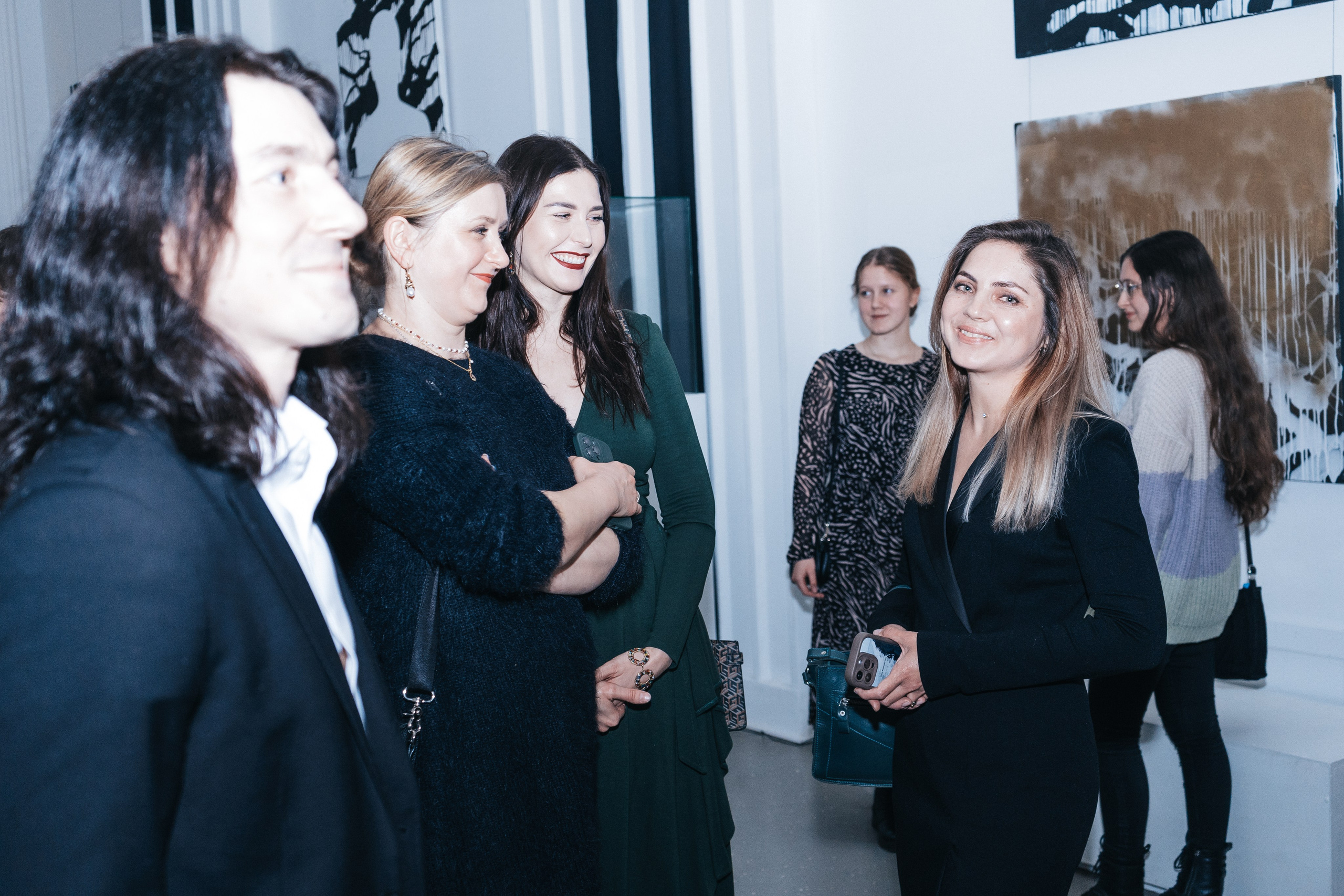 Выставка Юрия Литарова. Всё рождается. Всё продолжается. Портретный фотограф Нижний Новгород