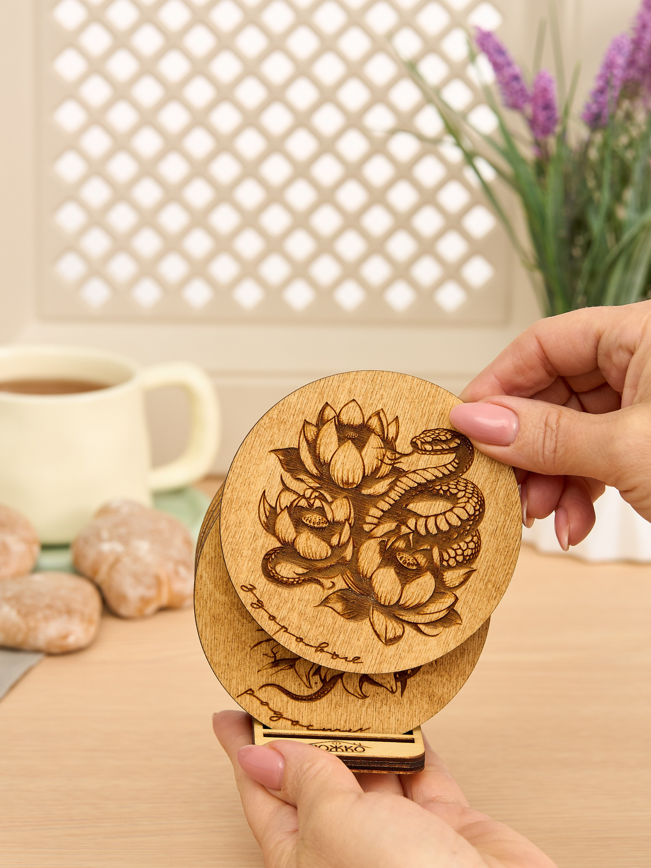 Фотосъемка деревянных подставок под горячее для маркетплейсов. Алексей Темнов — фотограф в Пятигорске