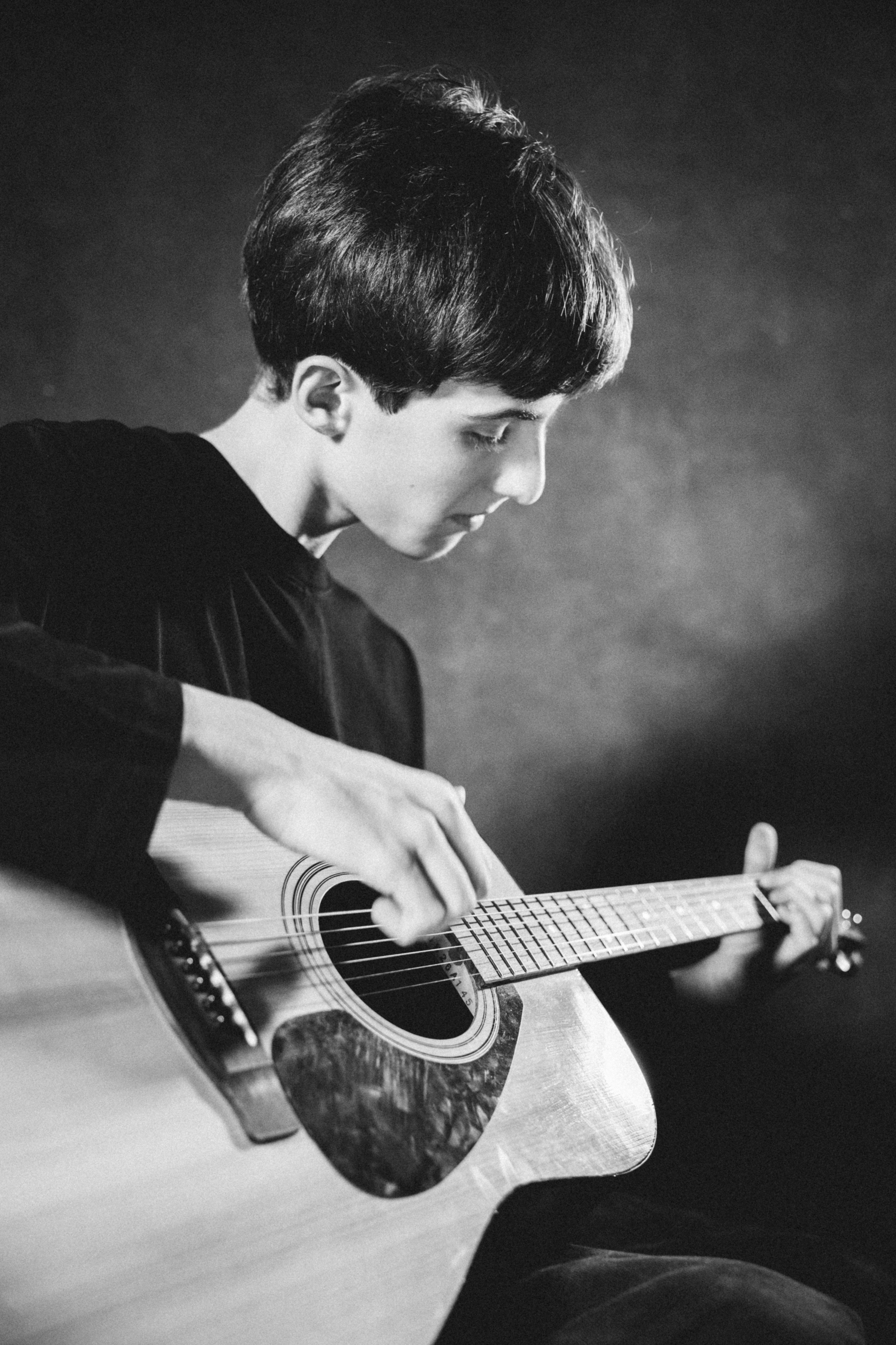 АРТЁМ. Я фотограф из Москвы к Вашим услугам