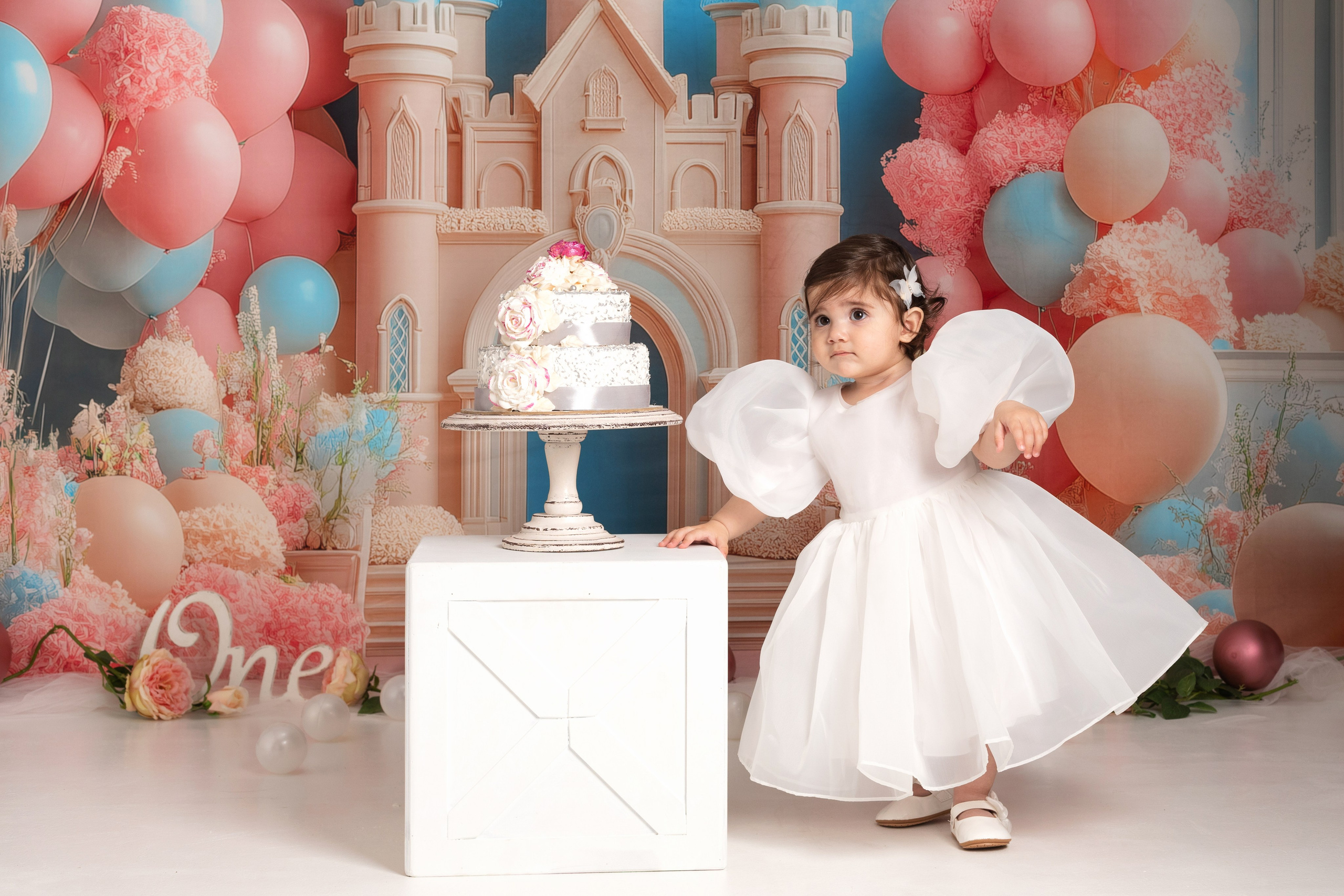 С тортиком. Фотограф новорождённых Псков