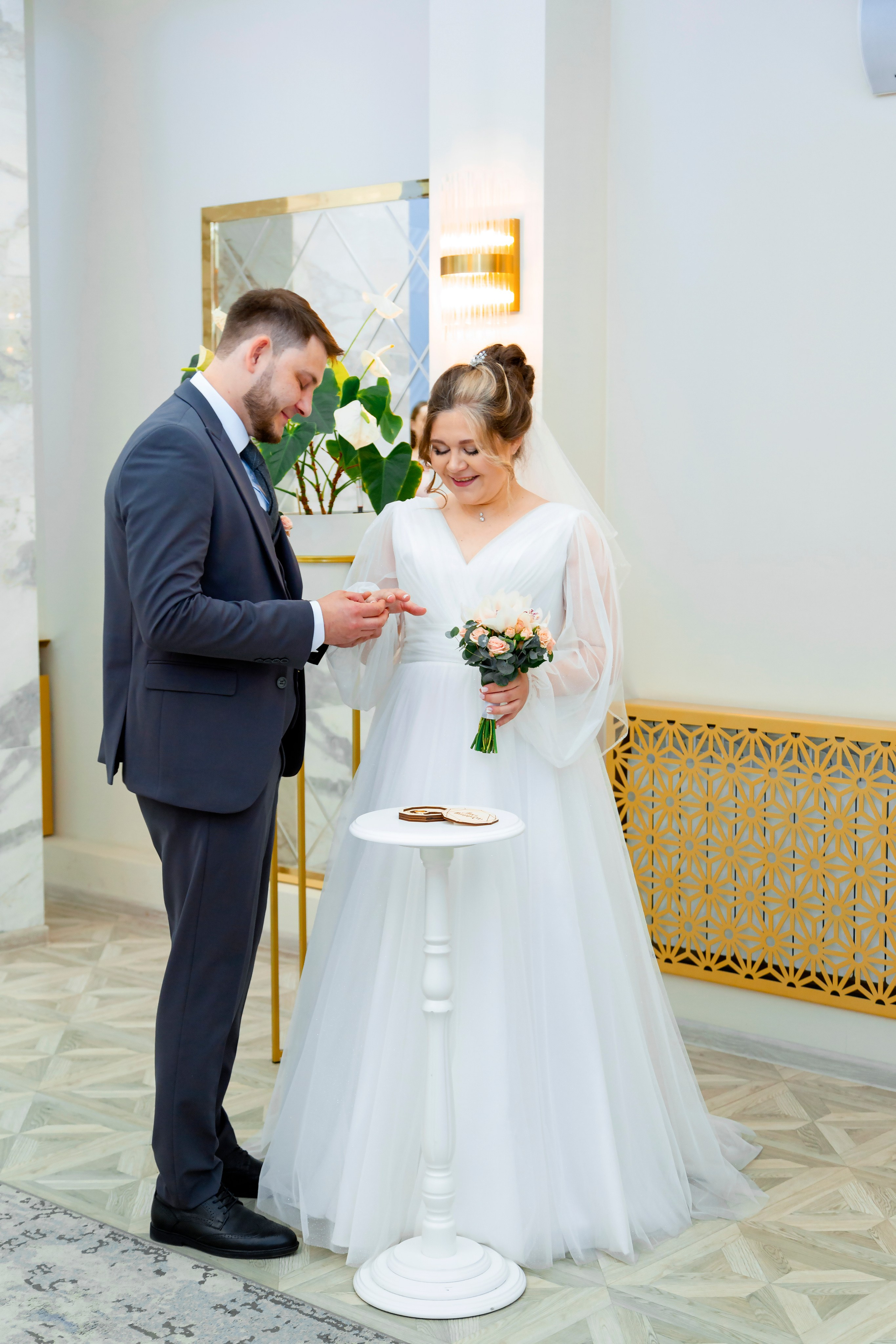 Артем и Оксана ~ Дворец № 4. Семейный и свадебный фотограф в Москве Татьяна Седлецкая