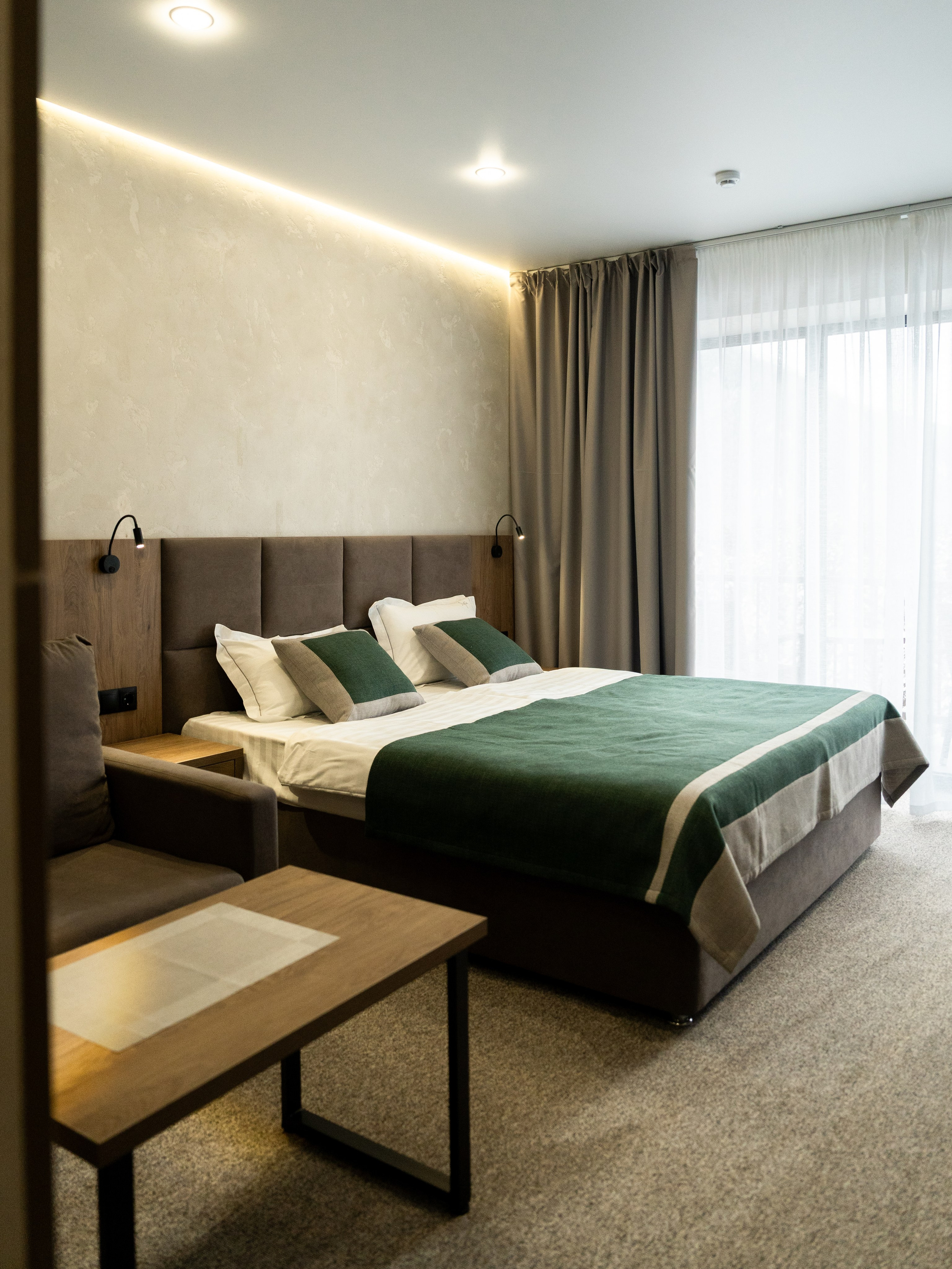 Sofia Shale. Фотограф и видеограф Елена Хмелевская