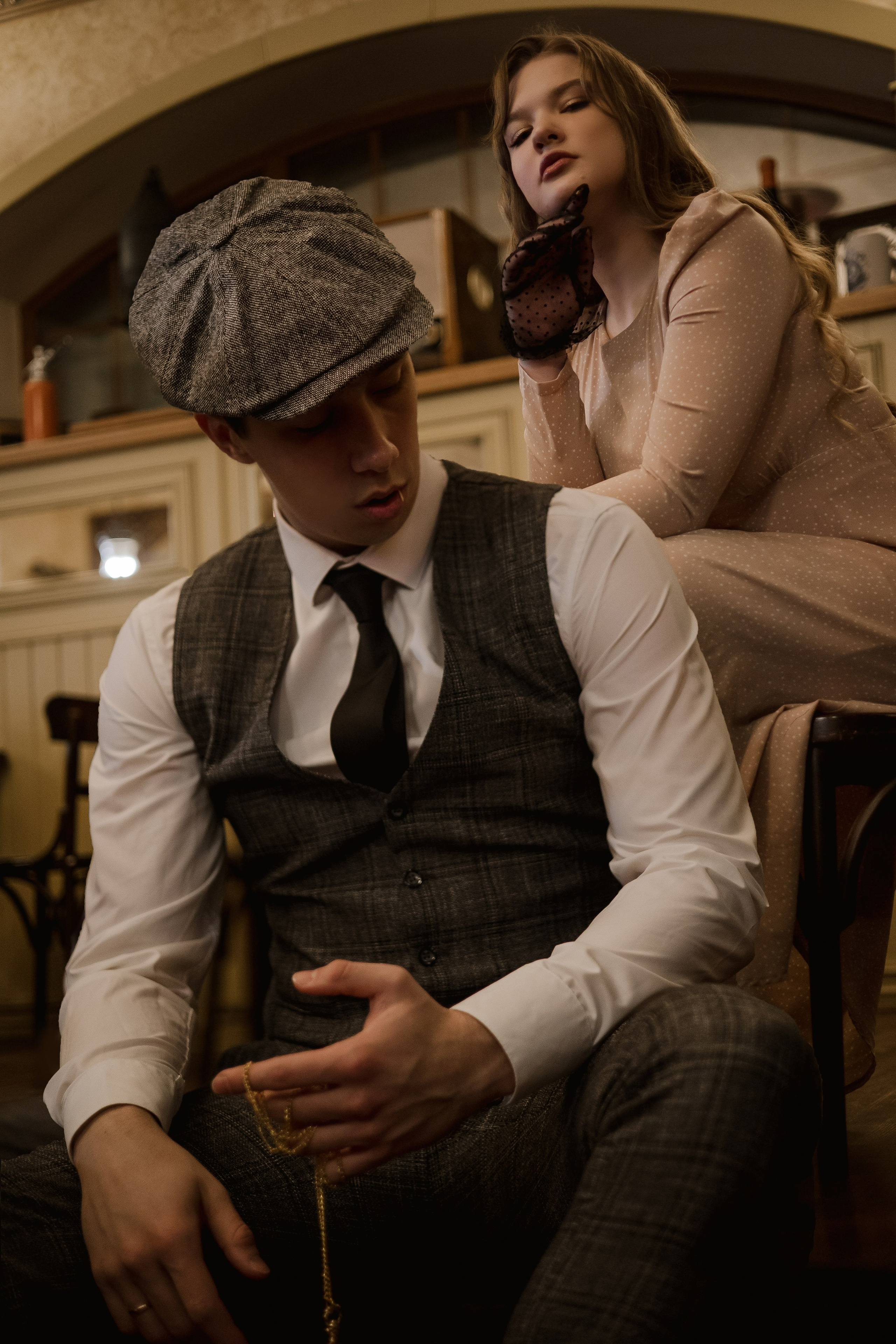 Фотосессия пары в стиле «Острые козырьки». Свадебный и семейный фотограф в Самаре и Тольятти | Елена Топанцева