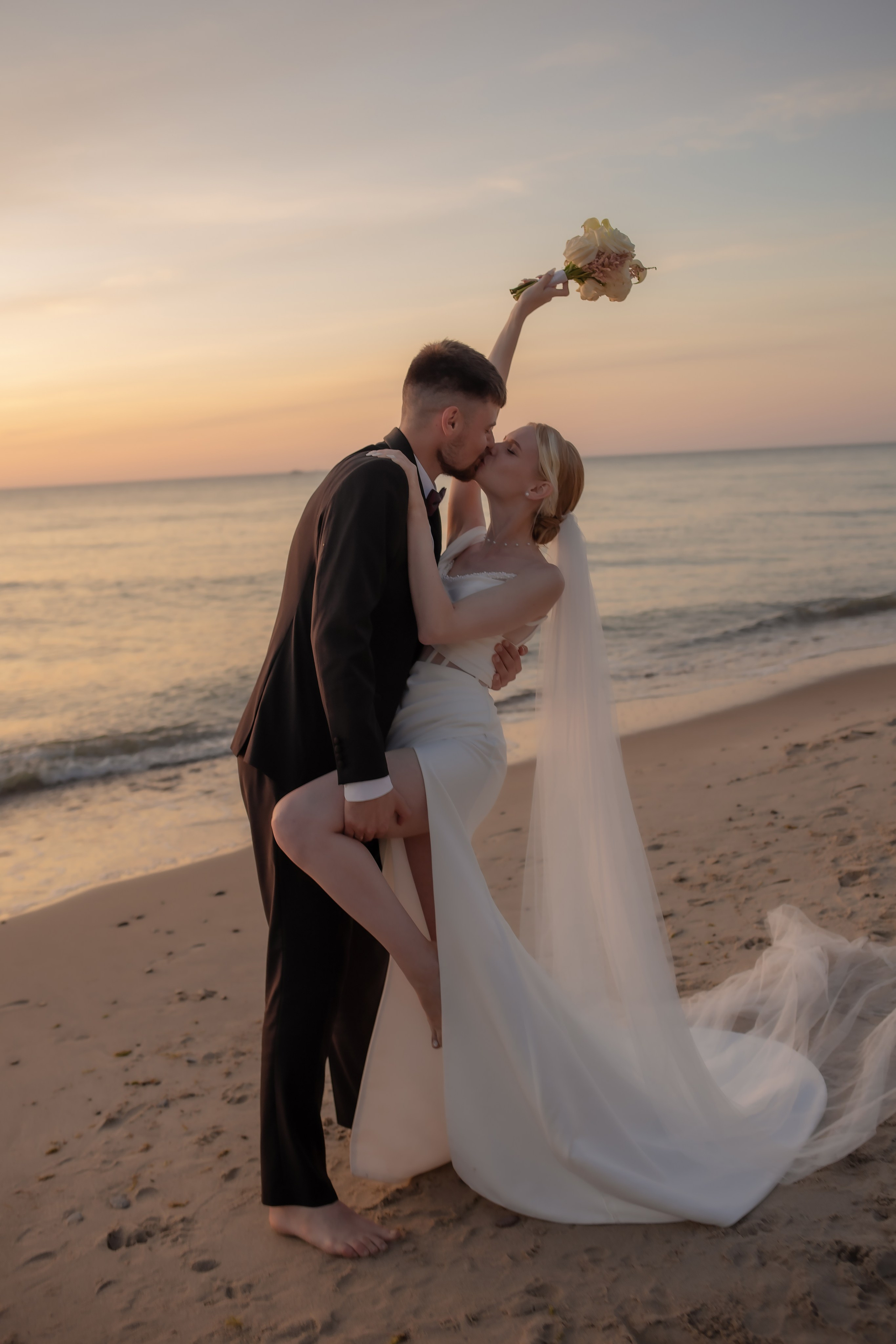 Александра и Влад. На закате. Фотограф в Калининграде Решетникова Алина