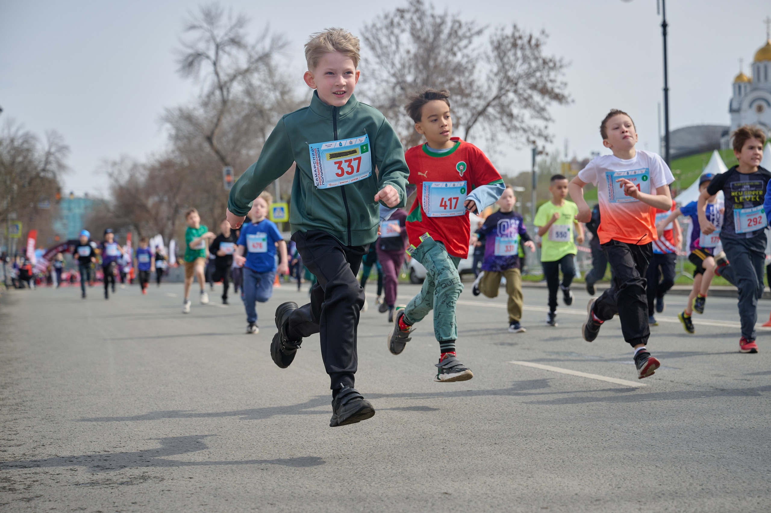 Самарский космический полумарафон 2026 (с командой ВТБ). Фотограф в Самаре