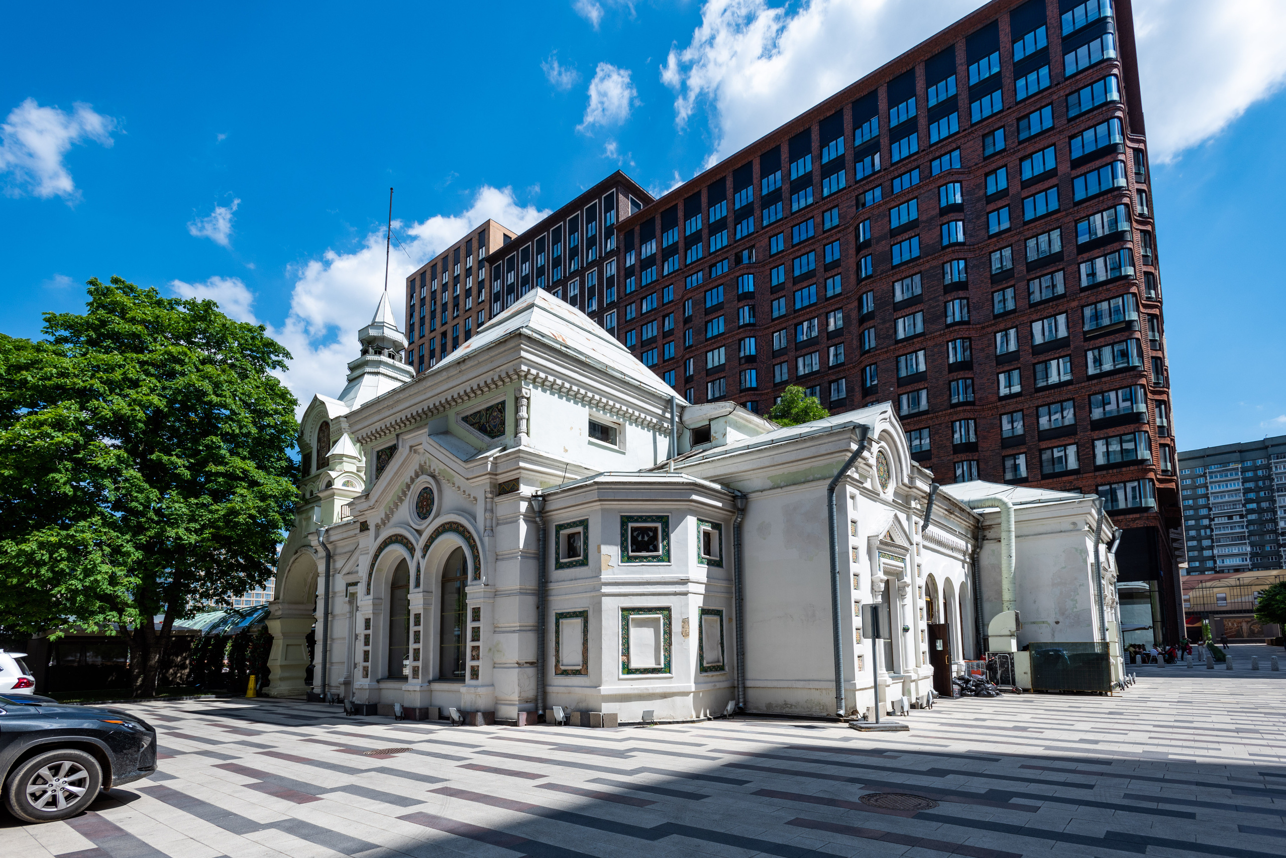 Экстерьер. Роман Свободный — интерьерная и архитектурная съёмка, Москва и МО