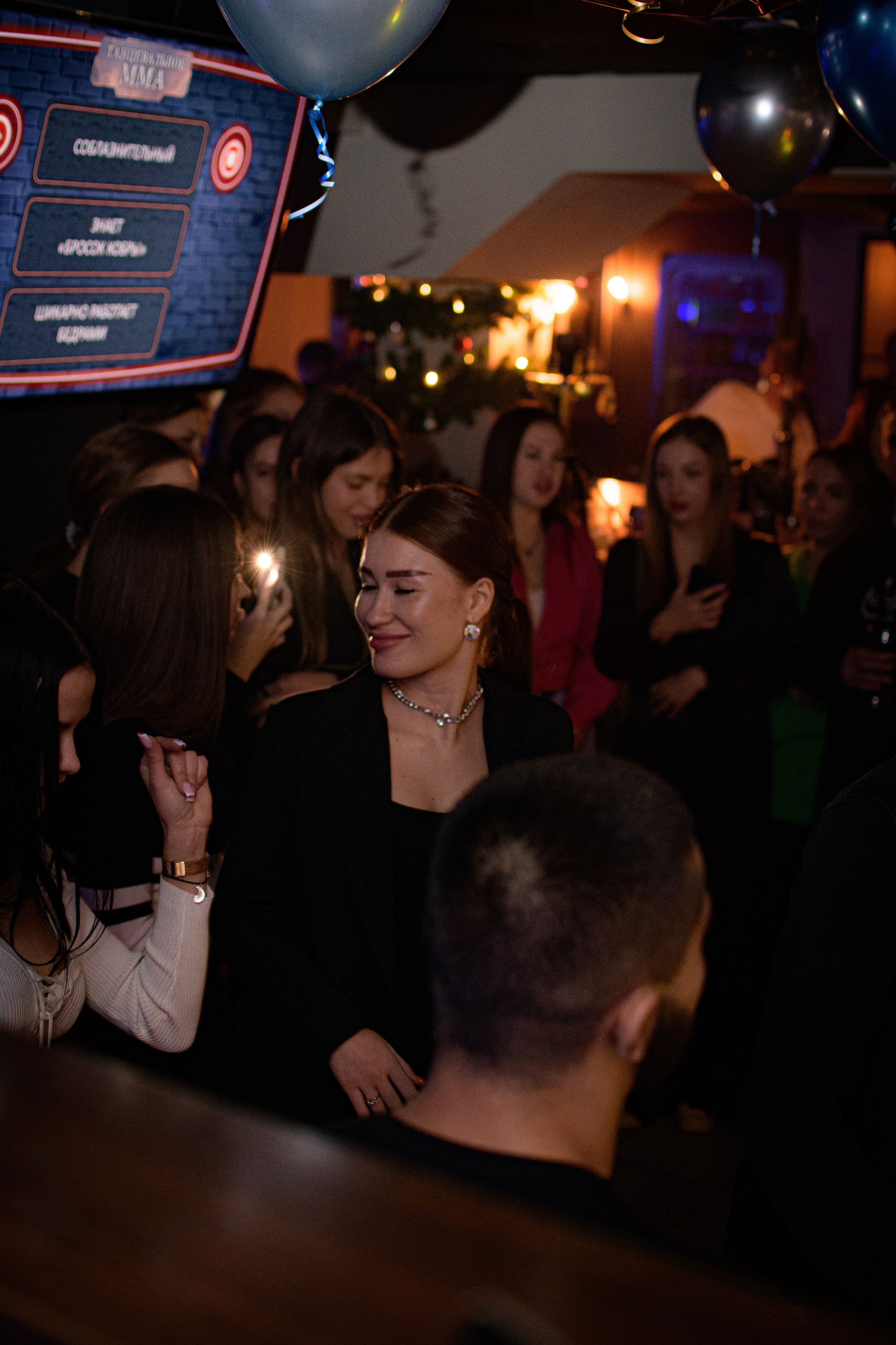 HOLLYWOOD / 6 YEARS. Photokarish