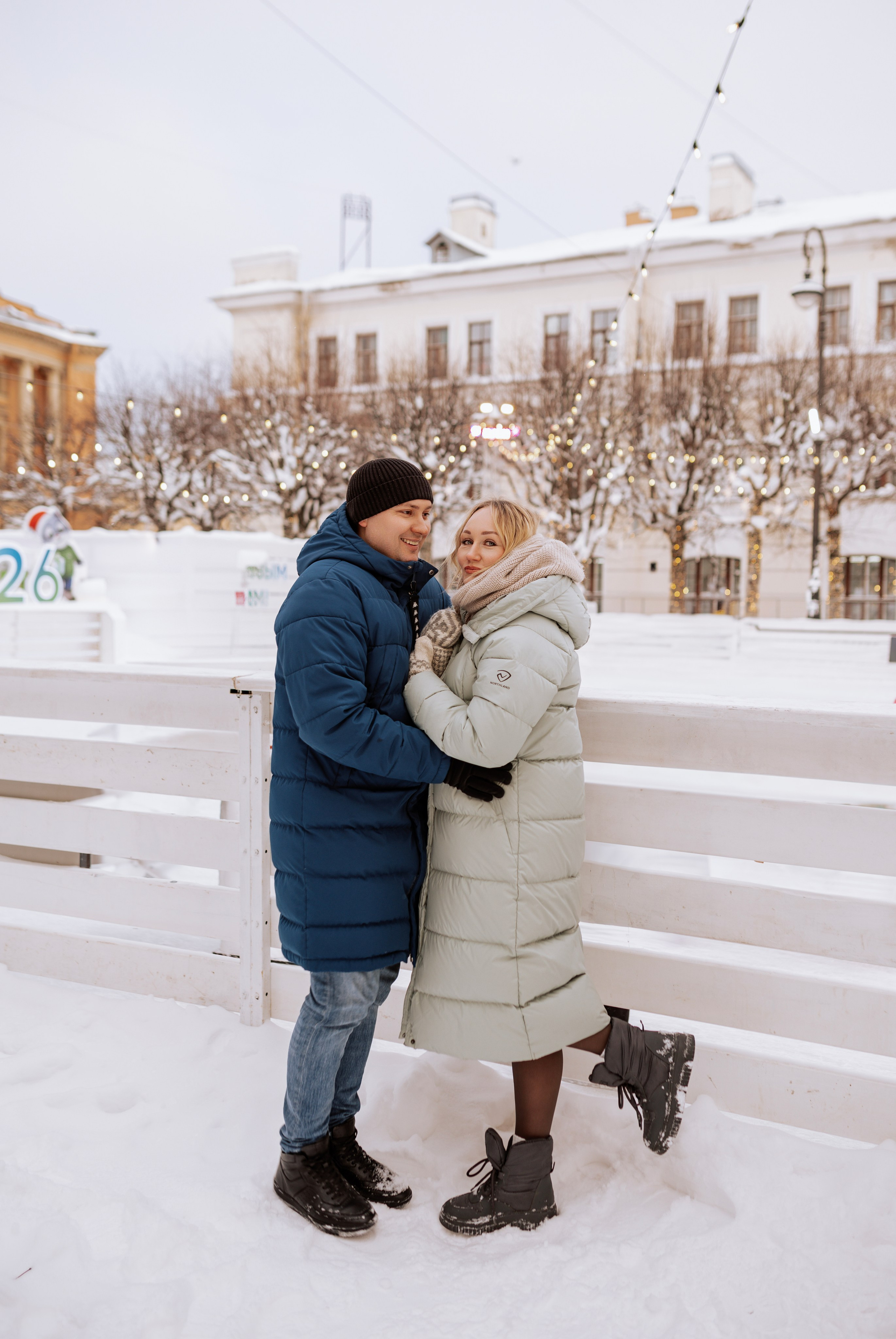 Семейная, Манежная площадь