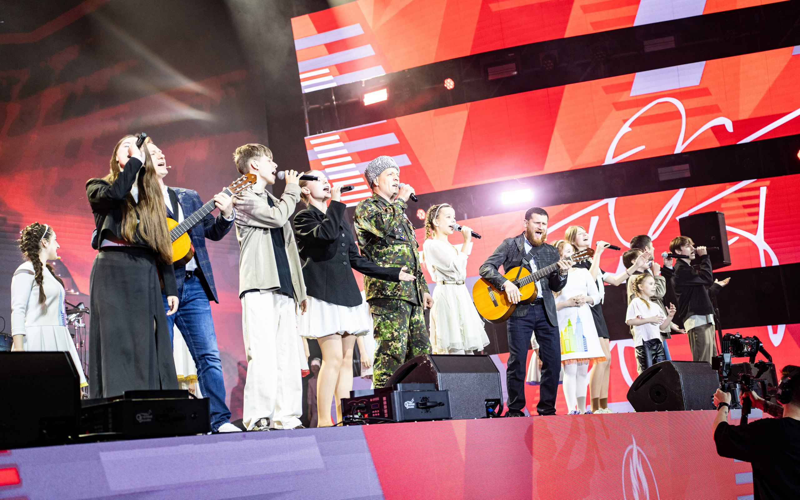 Линейка закрытия Всероссийского форума активистов движения «Пост № 1» & MONA / @ДС Олимп / Краснодар. Концертный фотограф в Краснодаре