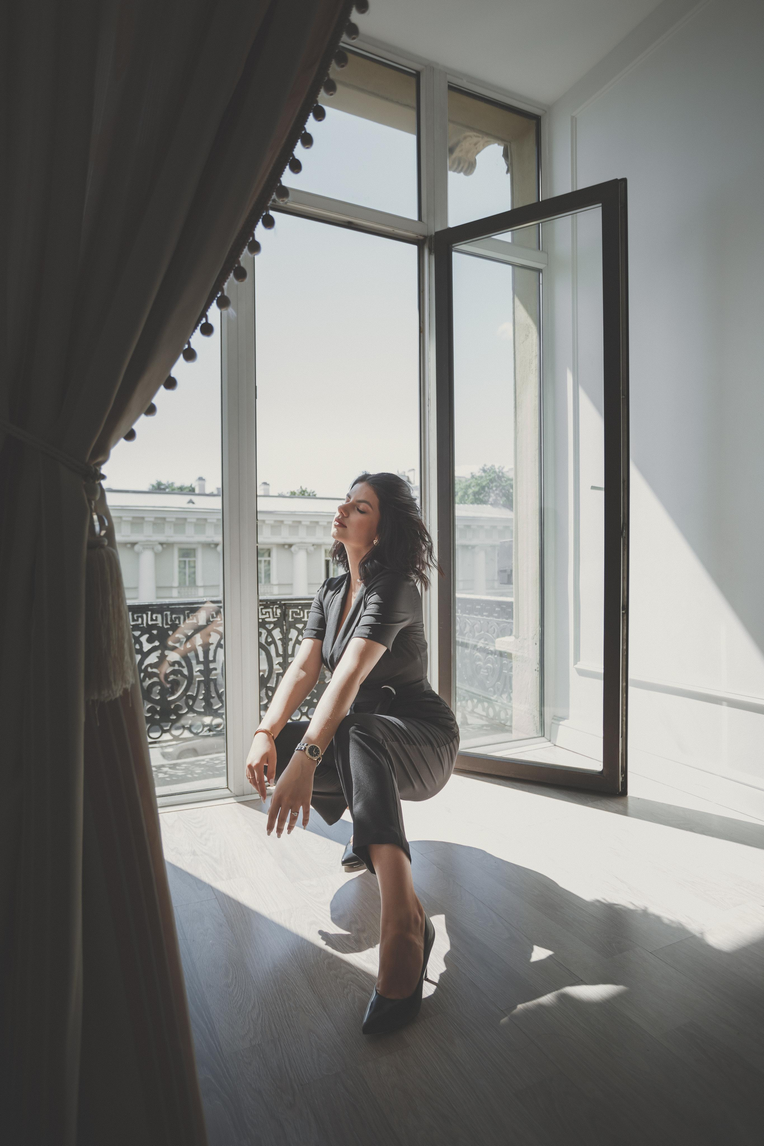 Женская фотосессия в апартаментах в Санкт-Петербурге. Женский, семейный и контент фотограф Ирина Ульянова в Санкт-Петербурге