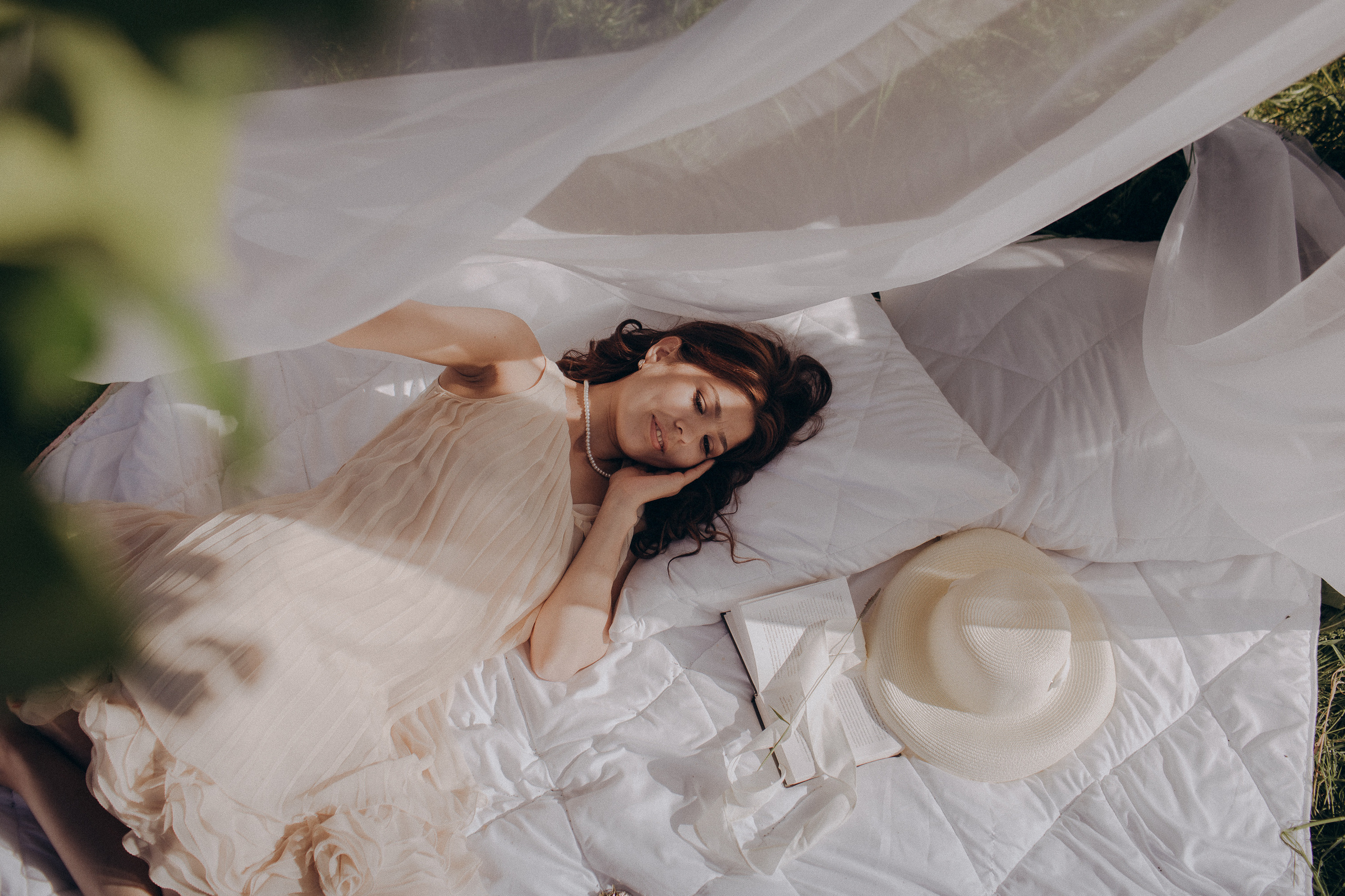 Семейная фотосессия на природе с детьми Санкт-Петербург. Женский, семейный и контент фотограф Ирина Ульянова в Санкт-Петербурге