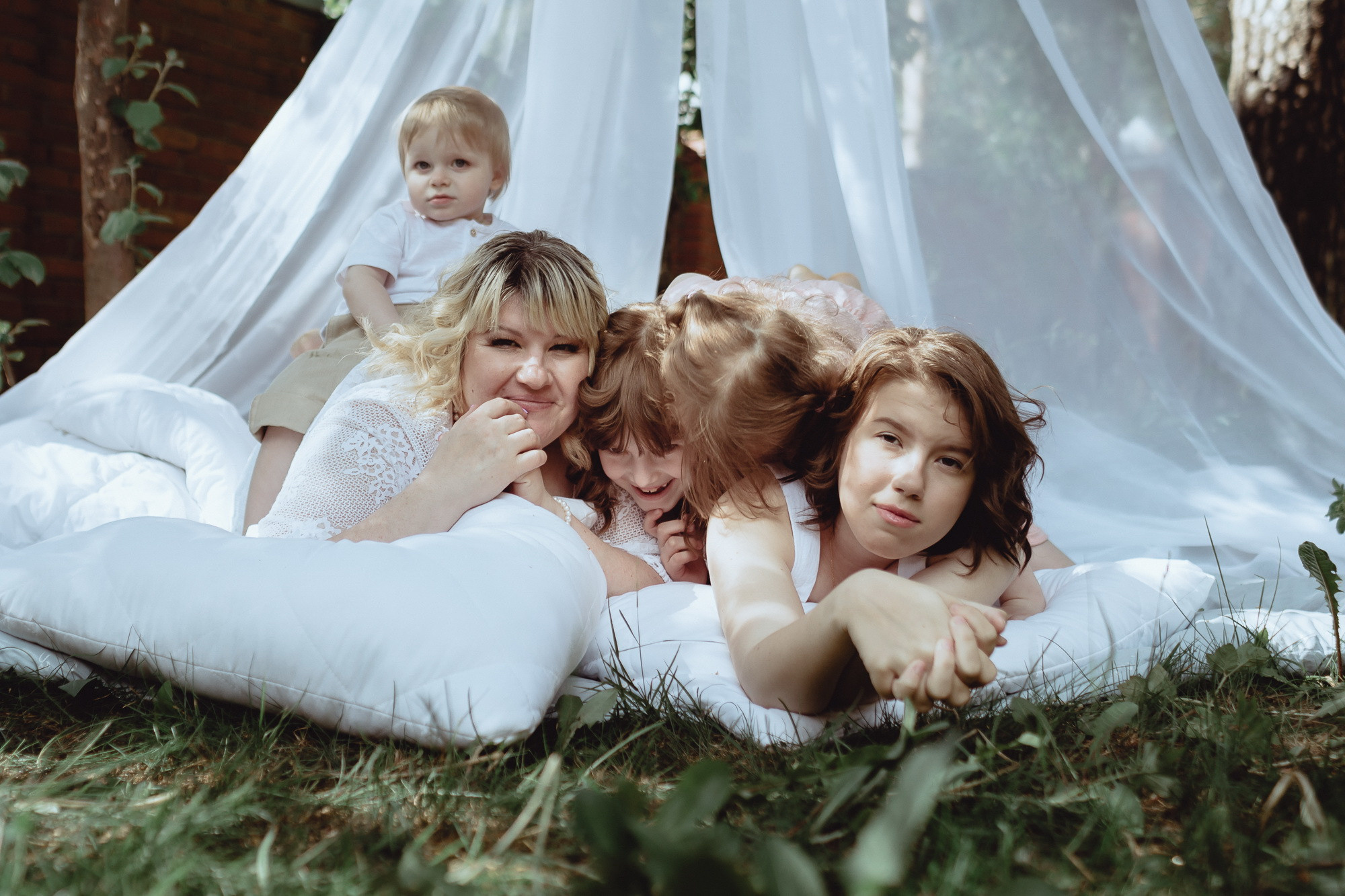 Профессиональная фотосессия с детьми дома | Светлана, Всеволожск. Женский, семейный и контент фотограф Ирина Ульянова в Санкт-Петербурге