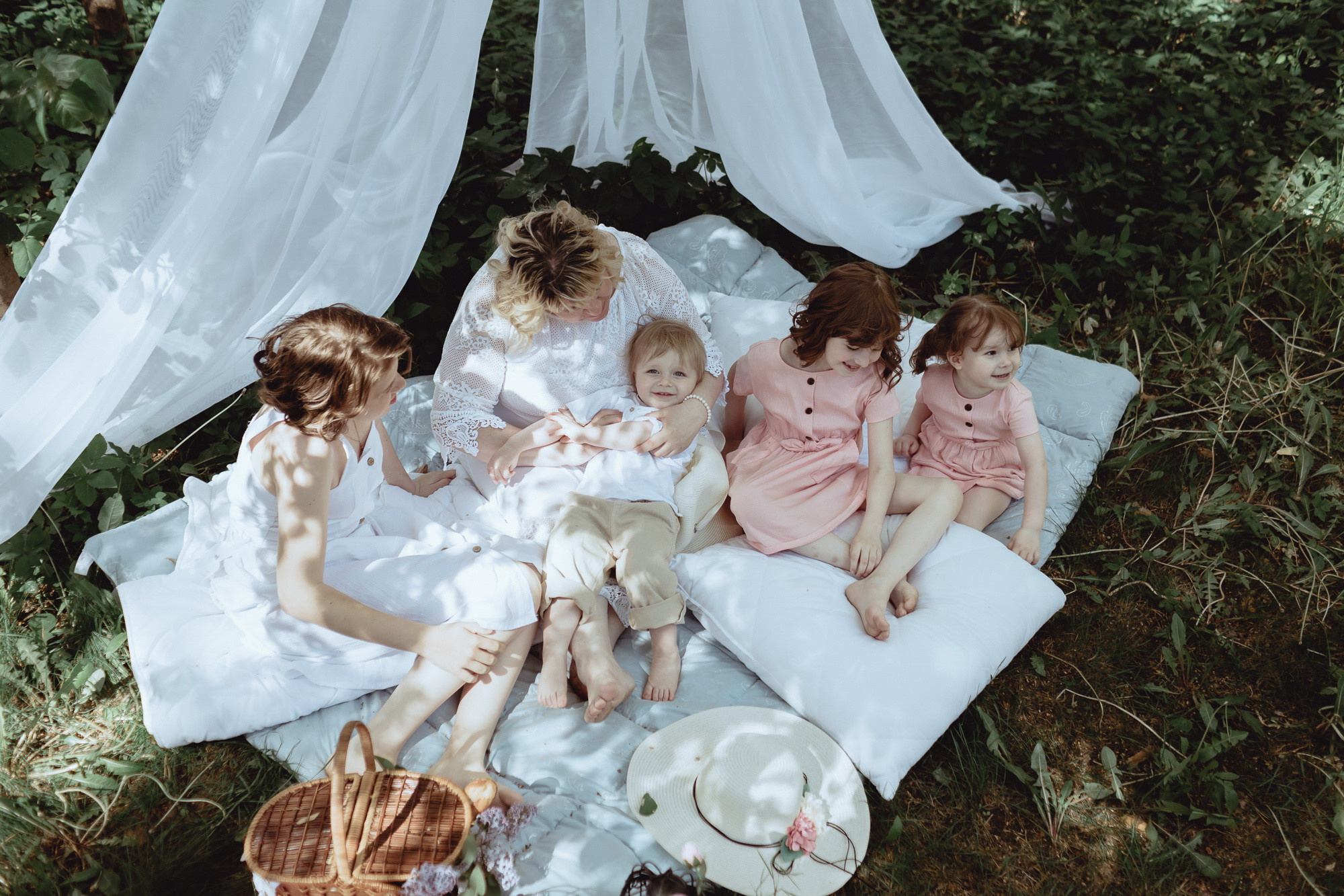 Профессиональная фотосессия с детьми дома | Светлана, Всеволожск. Женский, семейный и контент фотограф Ирина Ульянова в Санкт-Петербурге