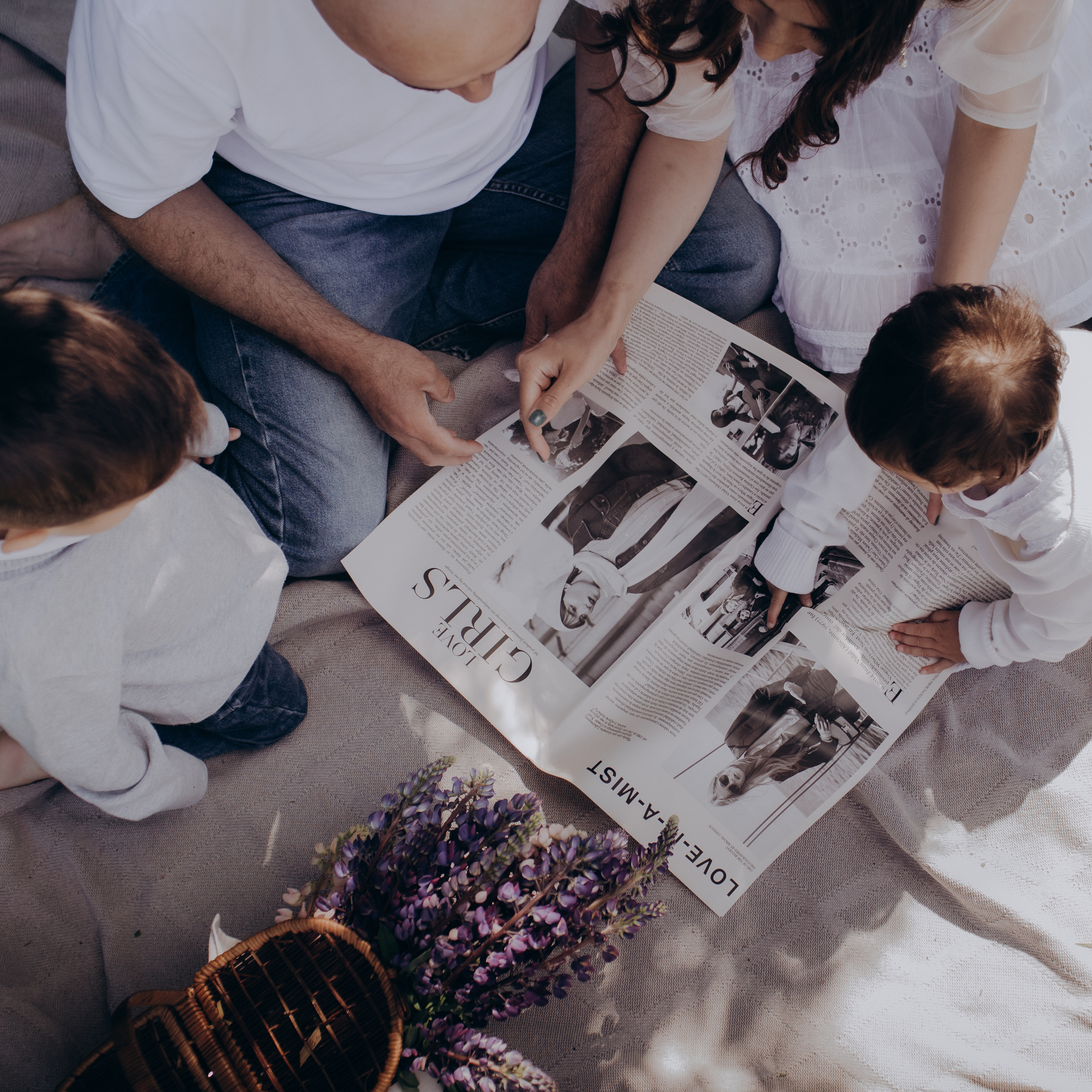Семейная фотосессия на природе с детьми Санкт-Петербург. Женский, семейный и контент фотограф Ирина Ульянова в Санкт-Петербурге