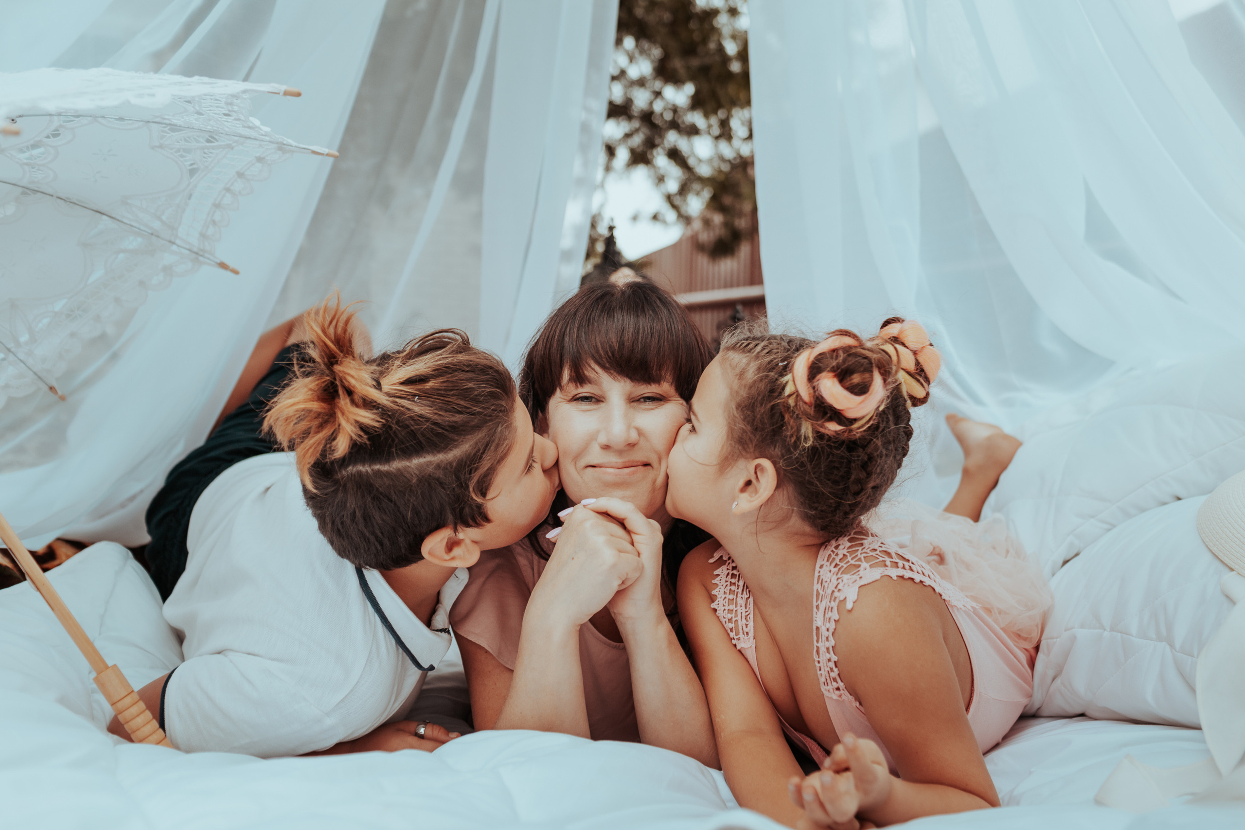Семейная фотосессия с детьми в частном доме | Вероника, Всеволожск. Женский, семейный и контент фотограф Ирина Ульянова в Санкт-Петербурге