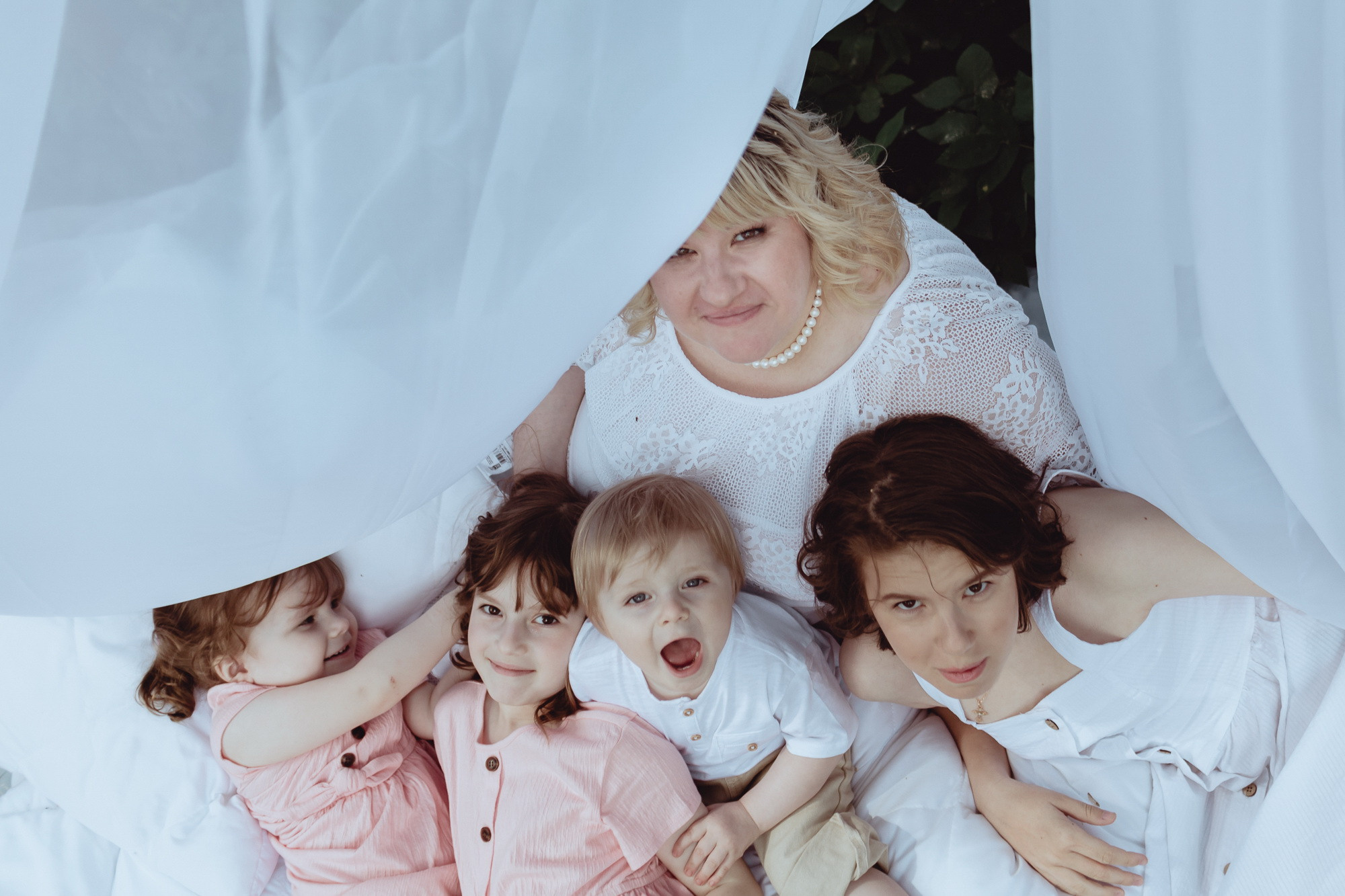 Профессиональная фотосессия с детьми дома | Светлана, Всеволожск. Женский, семейный и контент фотограф Ирина Ульянова в Санкт-Петербурге